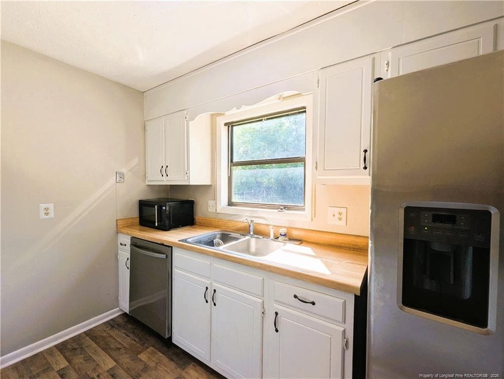 Photo 6 - 1327 Fraser Drive, Fayetteville, NC 28303, Fayetteville
