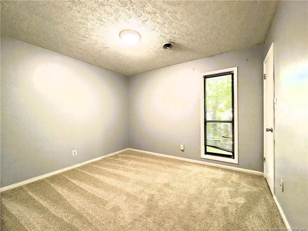Photo 16 - 1327 Fraser Drive, Fayetteville, NC 28303, Fayetteville