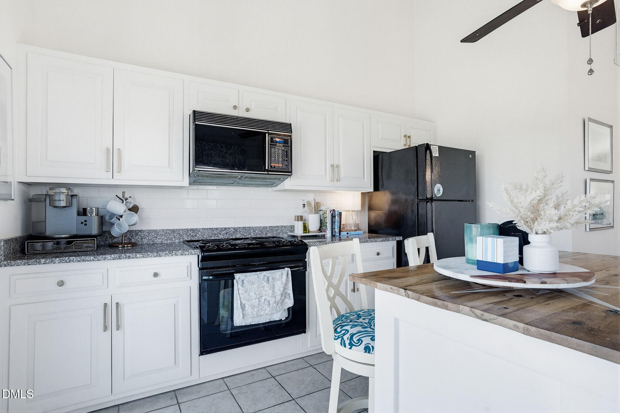 212 Shipwatch - Interior - MLS_2 - 1928 New River Inlet Road 212, North Topsail Beach, NC 28460