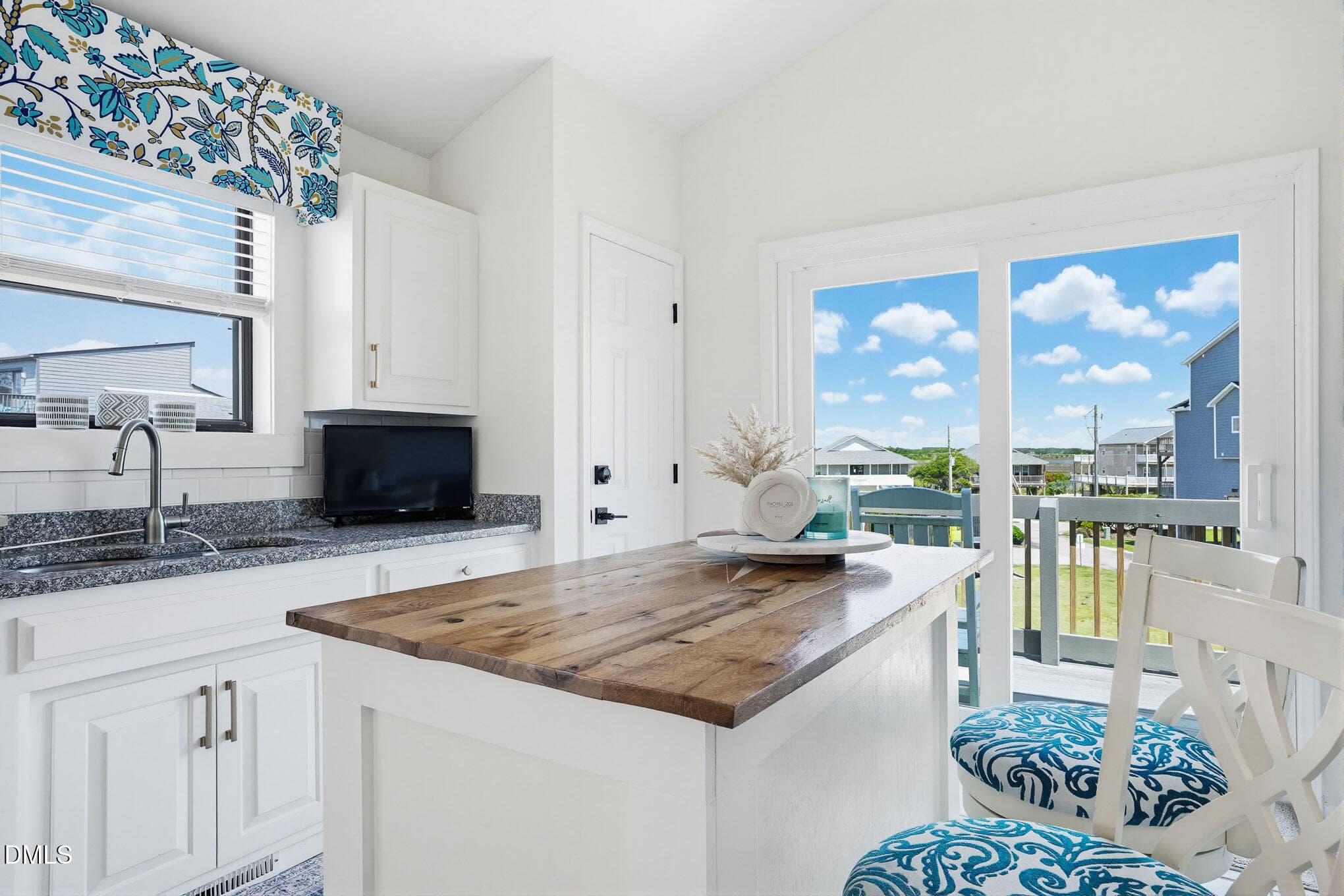 212 Shipwatch - Interior - MLS_4 - 1928 New River Inlet Road 212, North Topsail Beach, NC 28460