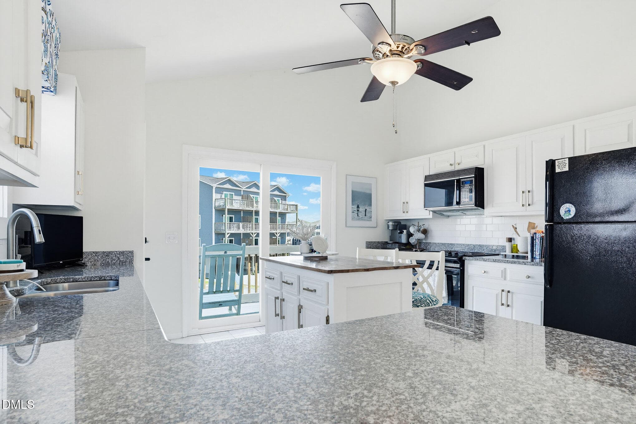 212 Shipwatch - Interior - MLS_8 - 1928 New River Inlet Road 212, North Topsail Beach, NC 28460
