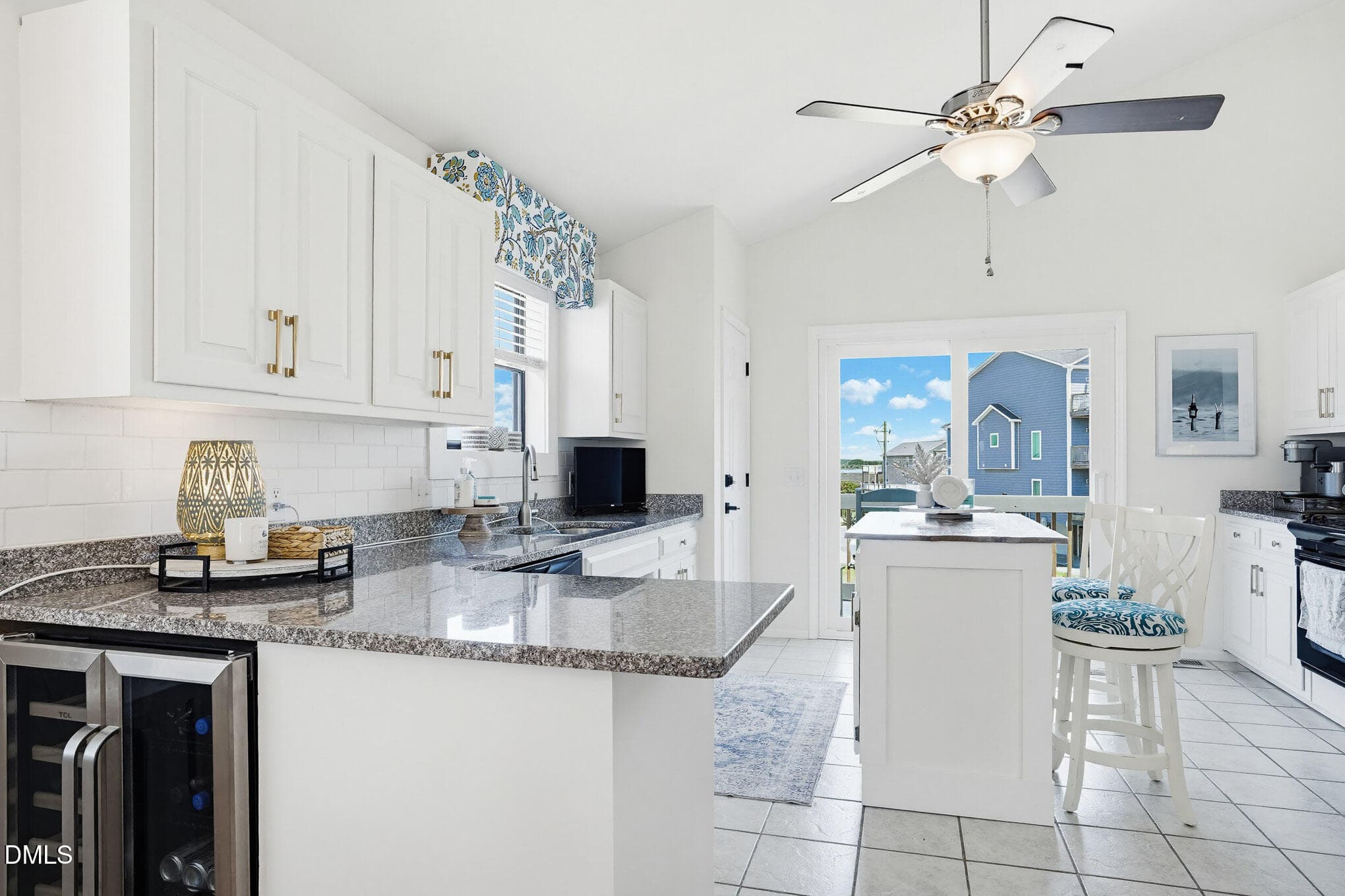 212 Shipwatch - Interior - MLS_9 - 1928 New River Inlet Road 212, North Topsail Beach, NC 28460