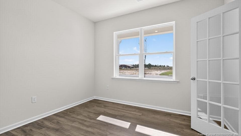 Flex - 305 Maddox Drive, Aberdeen, NC 28315