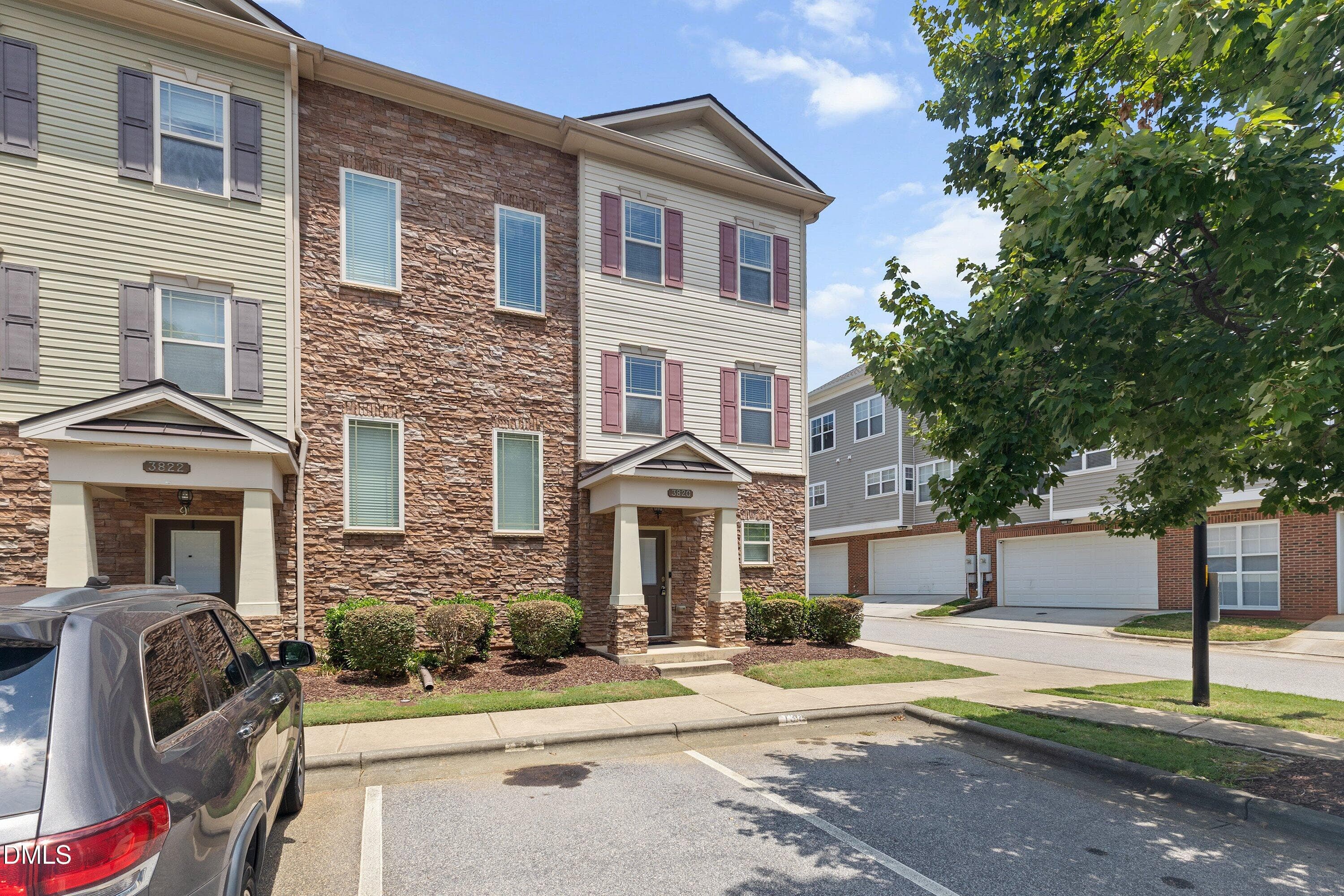 3820 Amelia Park Drive, Raleigh, NC 27606