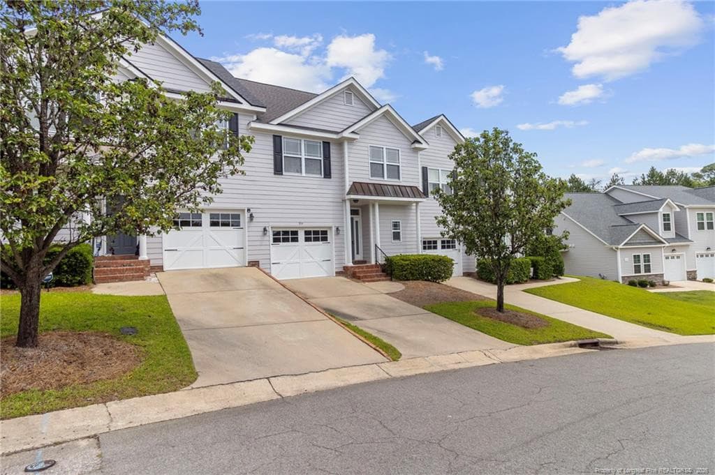 Photo 3 - 914 Westland Ridge Road, Fayetteville, NC 28311, Fayetteville