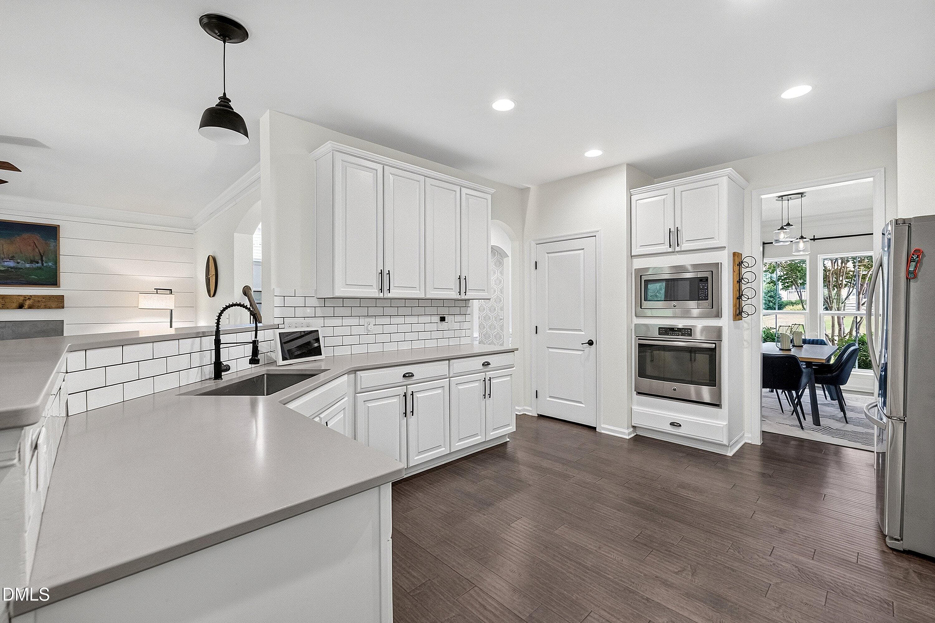 23-147 S Farnleigh Dr_7046 - 147 S Farnleigh Drive, Chapel Hill, NC 27517, Chapel Hill