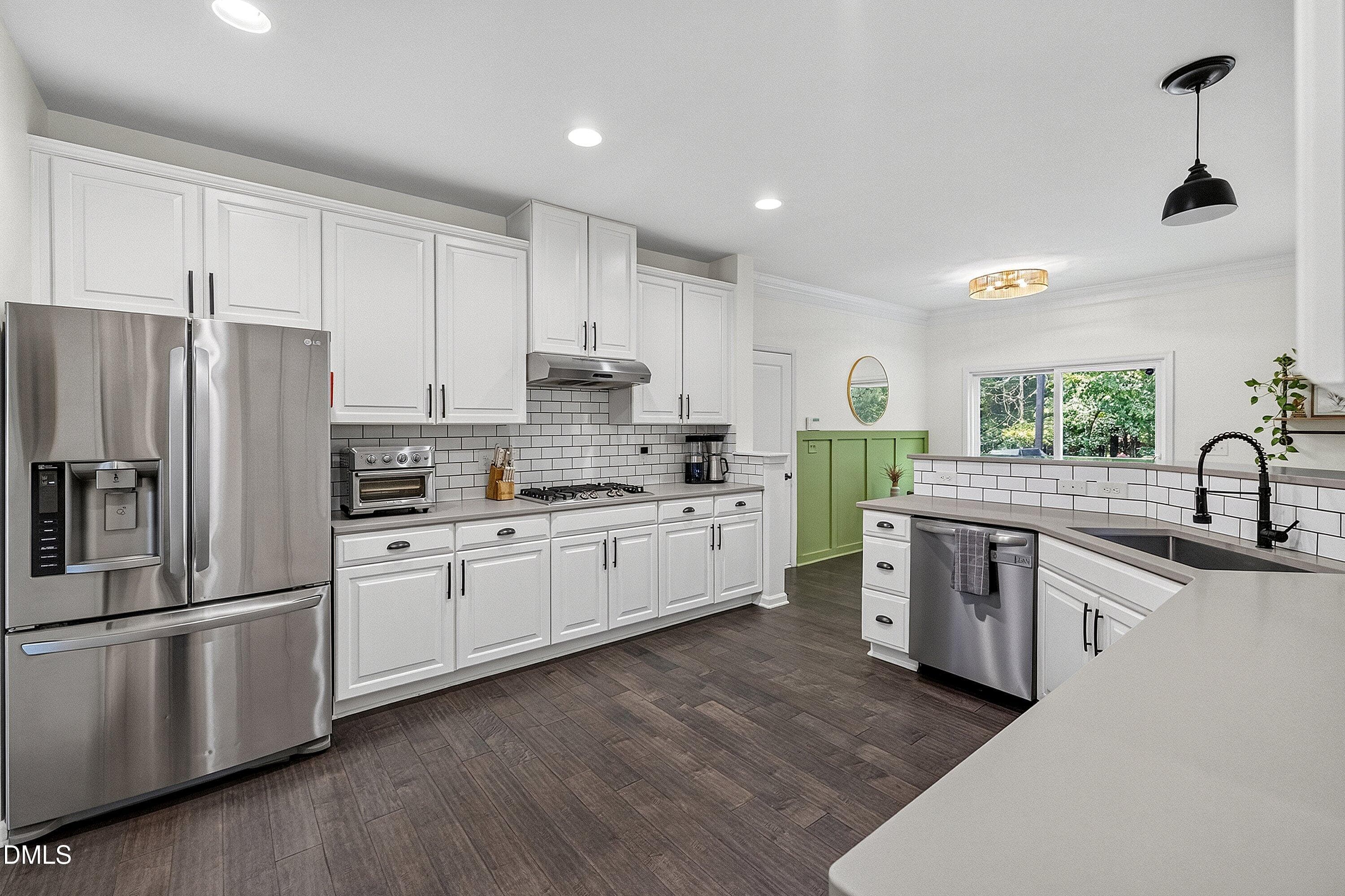 29-147 S Farnleigh Dr_7076 - 147 S Farnleigh Drive, Chapel Hill, NC 27517, Chapel Hill