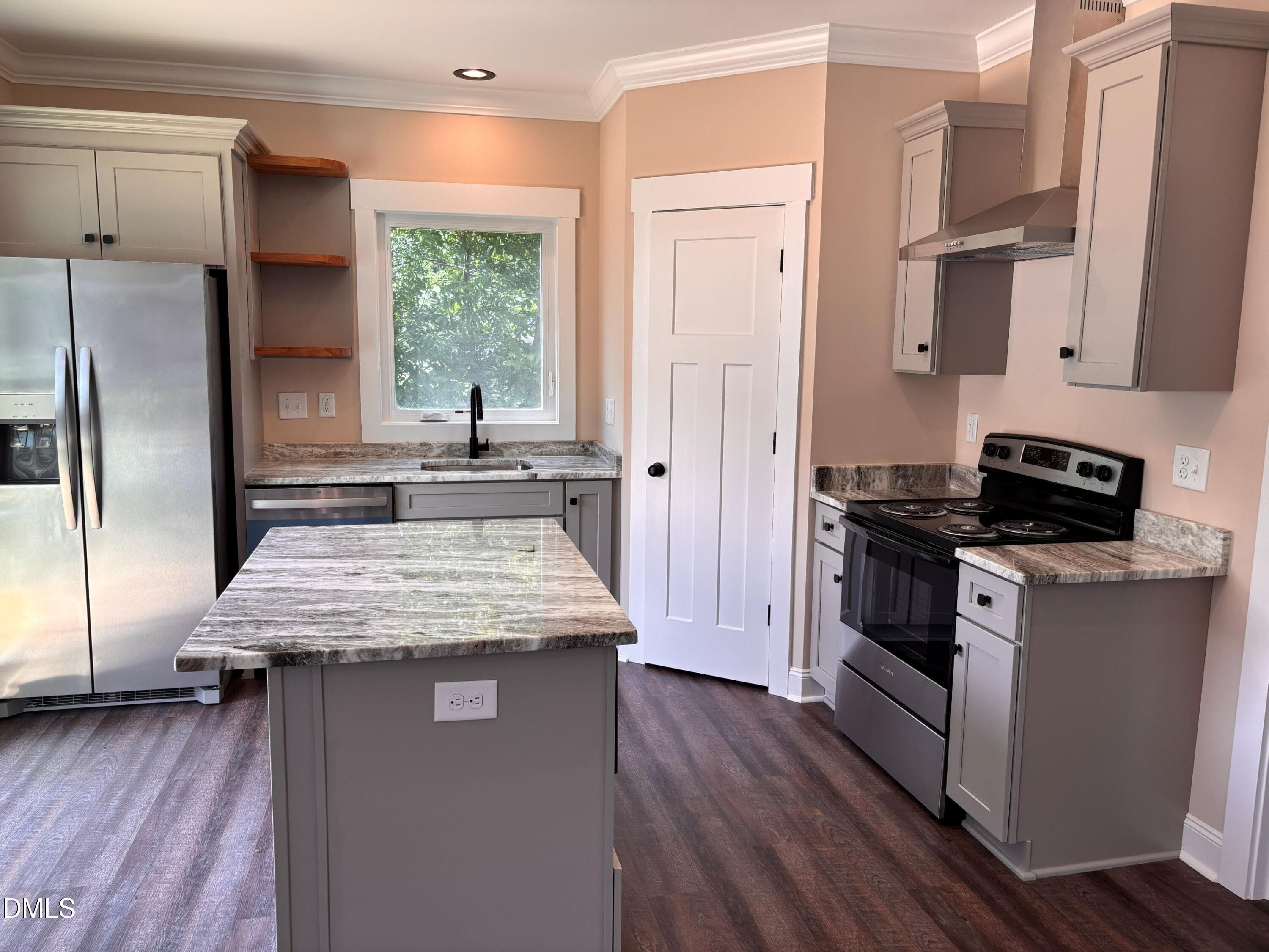 10kitch - 402 Poplar Street, Graham, NC 27253