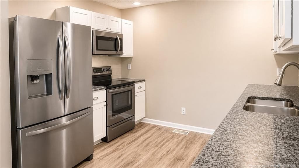 Photo 13 - 6873 Kingsgate Drive, Fayetteville, NC 28314, Fayetteville