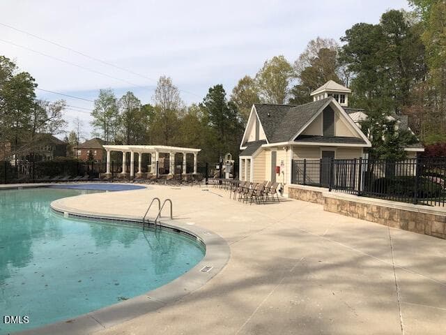 Highland Oaks Pool - 902 Ravendale Place, Cary, NC 27513, Cary