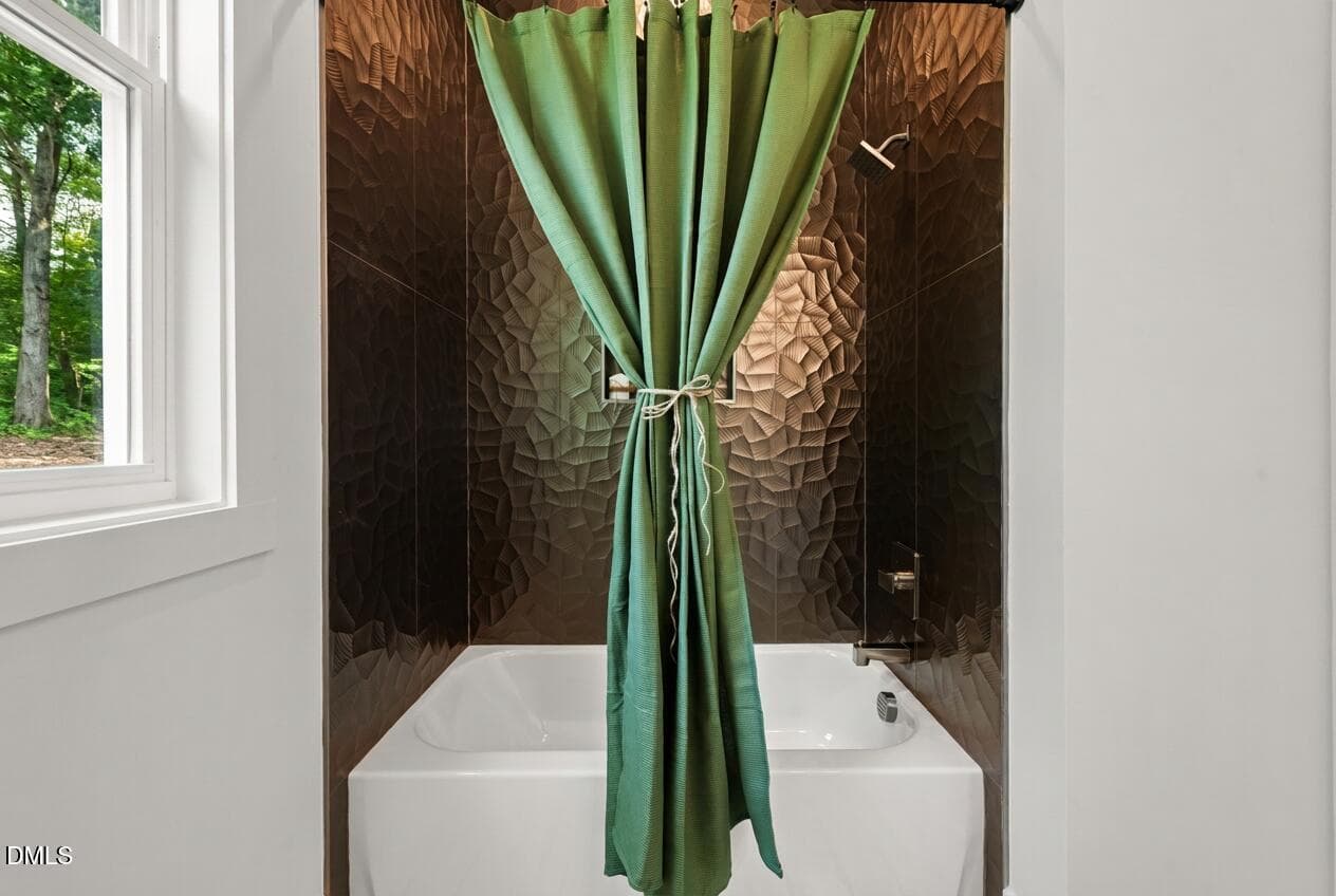 Hall Bath Tile - 135 Seneca Drive, Louisburg, NC 27549, Louisburg