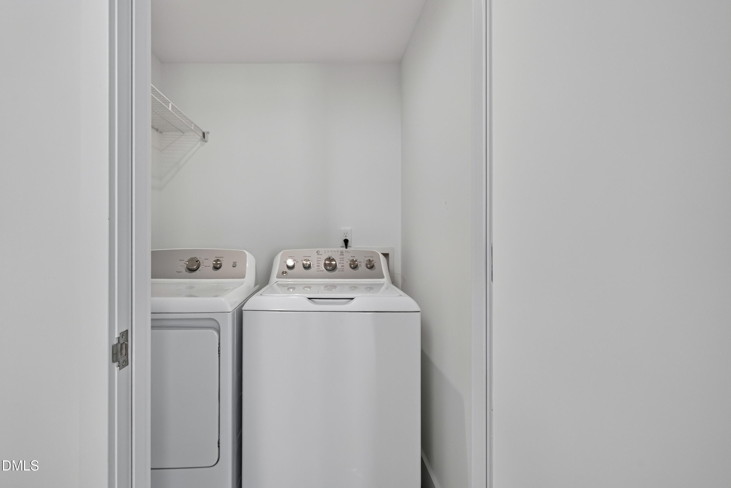 2nd Level Laundy - 1105 Nova Street, Durham, NC 27713, Durham