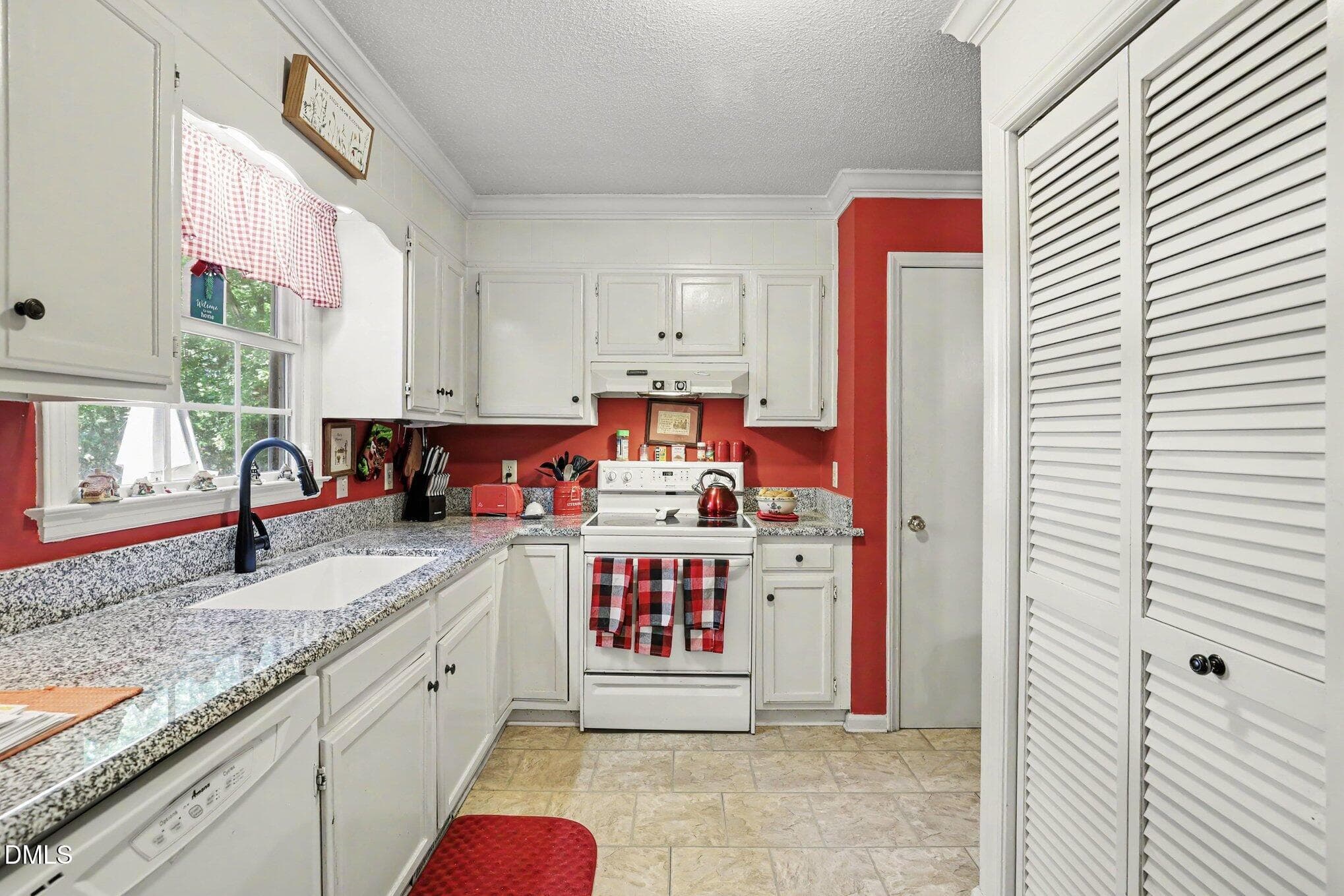 013_file_2159 - 7316 Fox Road, Raleigh, NC 27616, Raleigh