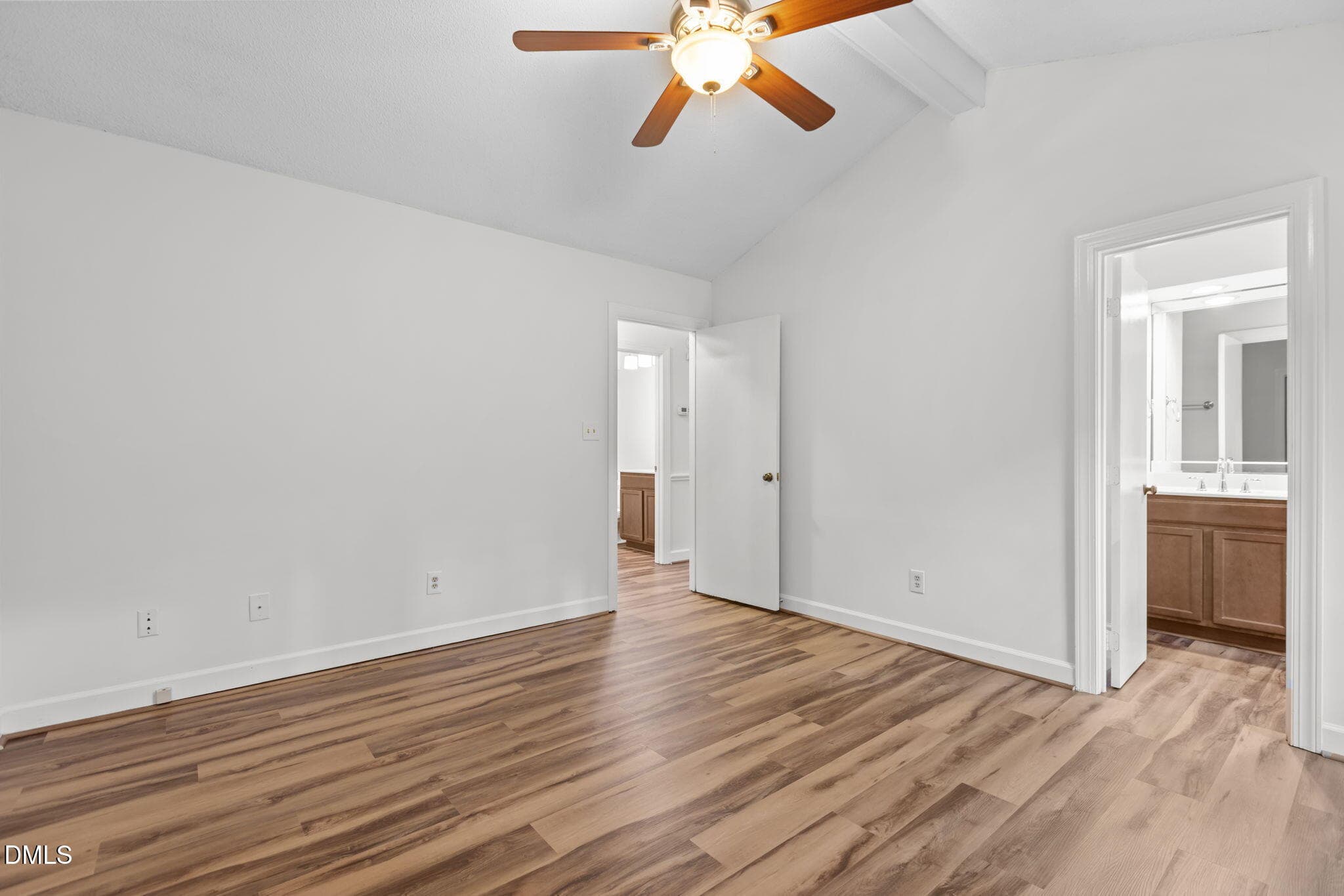 21-web-or-mls-2N6A0889 - 500 W Woodcroft Parkway 18c, Durham, NC 27713, Durham