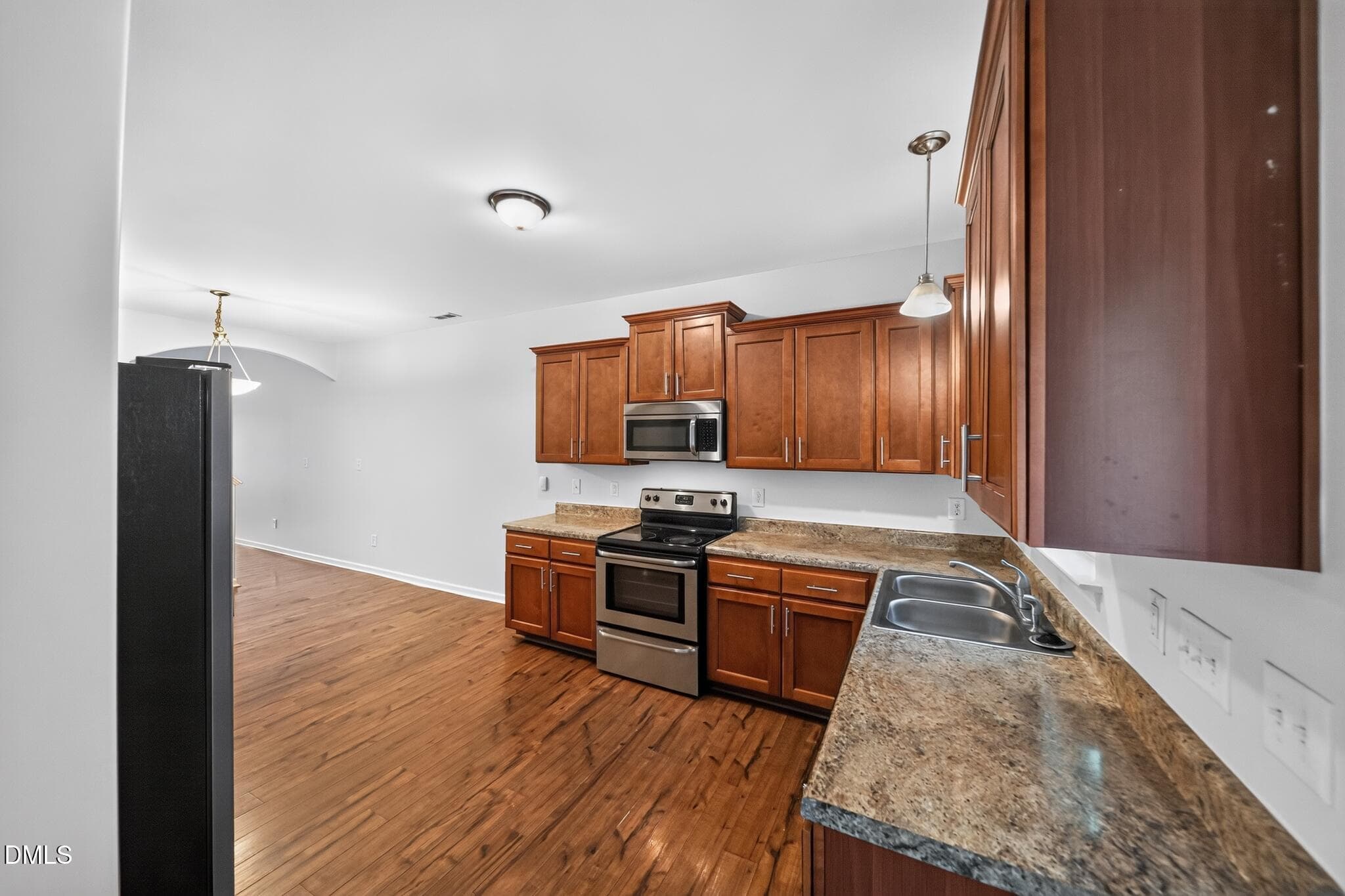 08_6443_Hatchies_Dr-Kitchen-0701 - 6443 Hatchies Drive, Raleigh, NC 27610, Raleigh
