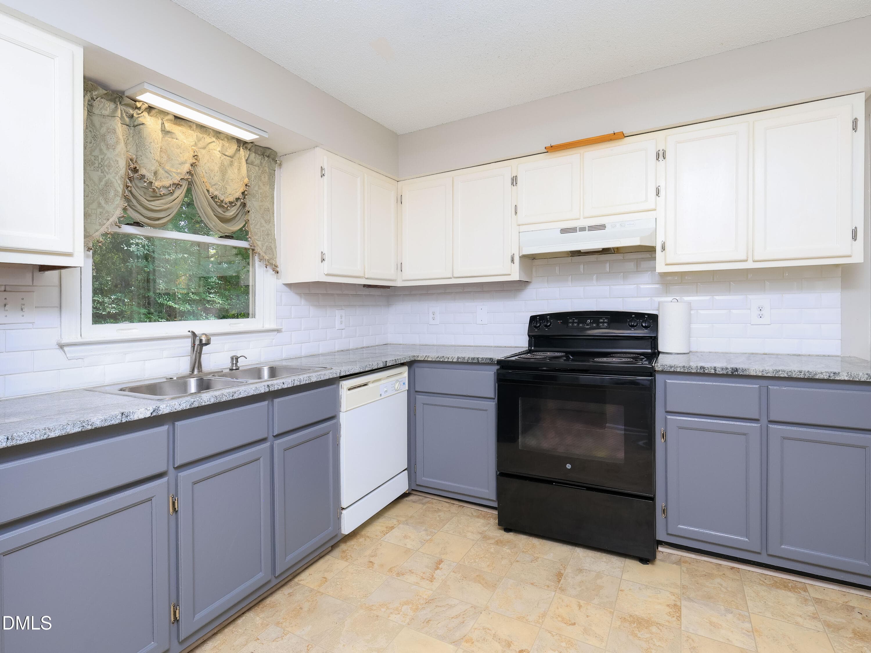 19_825_Rawls - 825 Rawls Drive, Raleigh, NC 27610, Raleigh