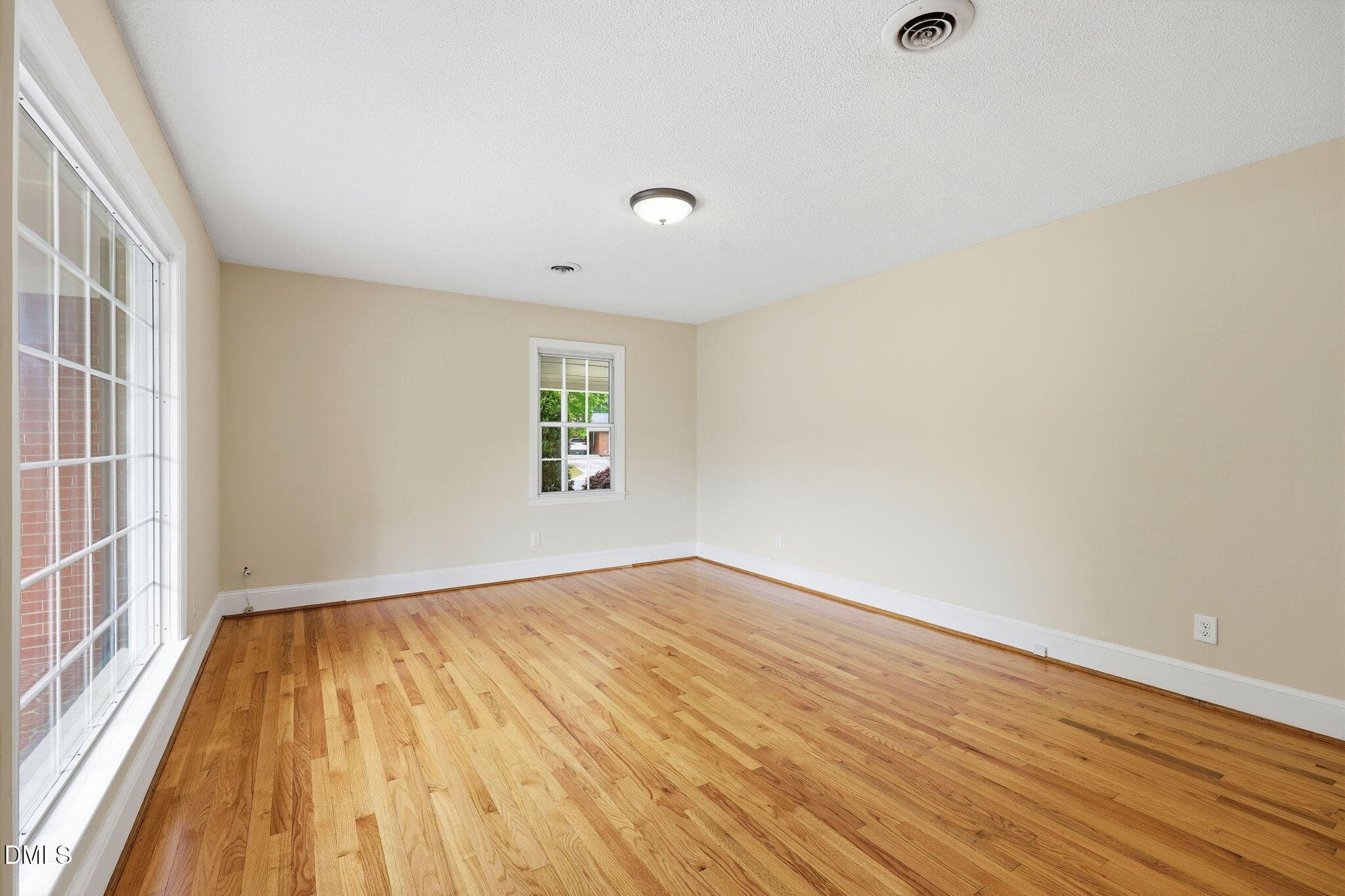 15-web-or-mls-IMG_3325 - 3801 W Allen Street W, Raleigh, NC 27603, Raleigh