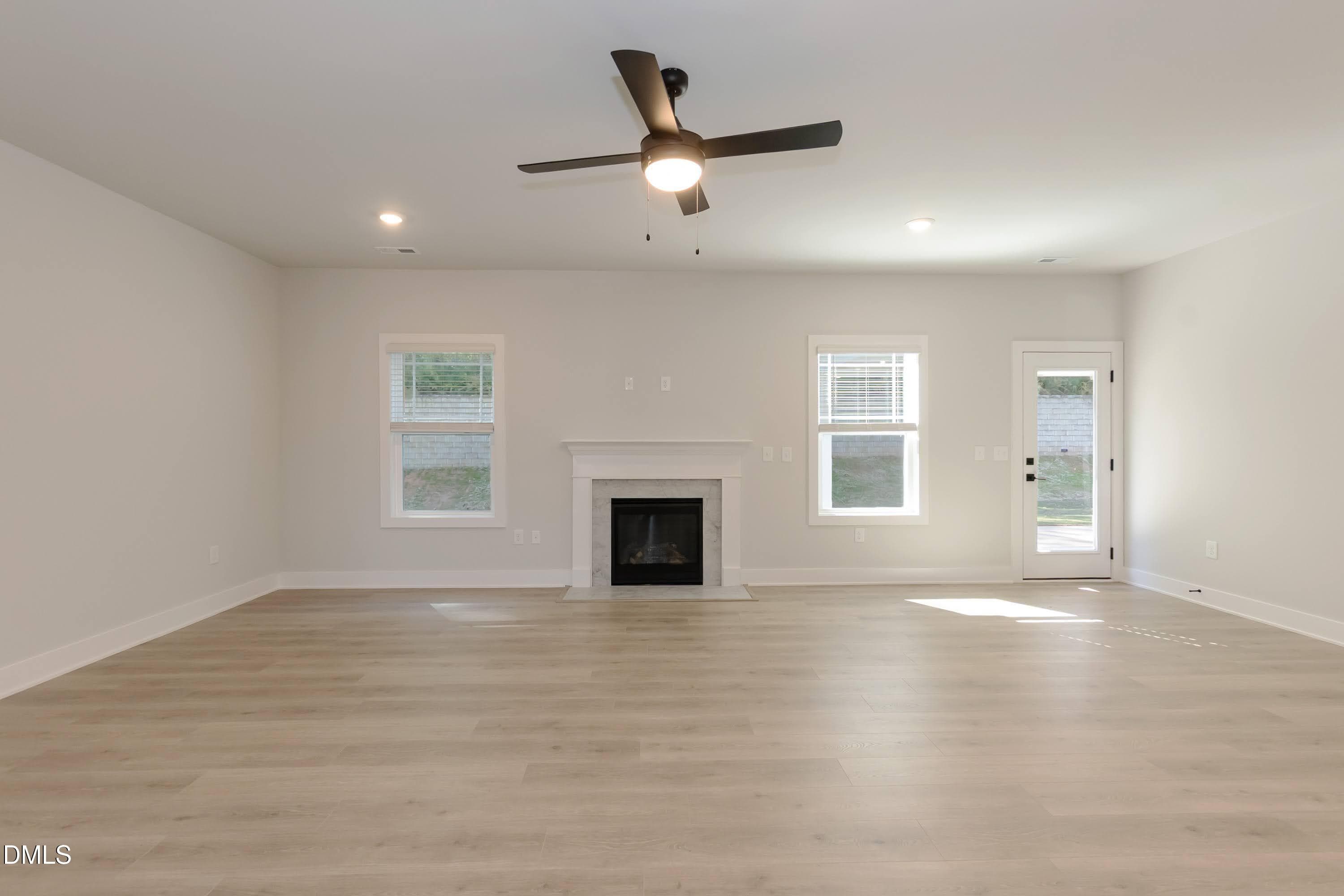 Living 02 - 284 Galway Road, Lillington, NC 27546