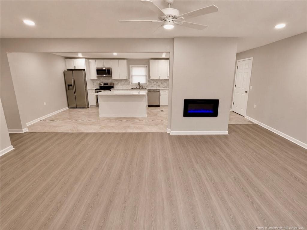 Photo 5 - 107 S 1st Street, Maxton, NC 28364