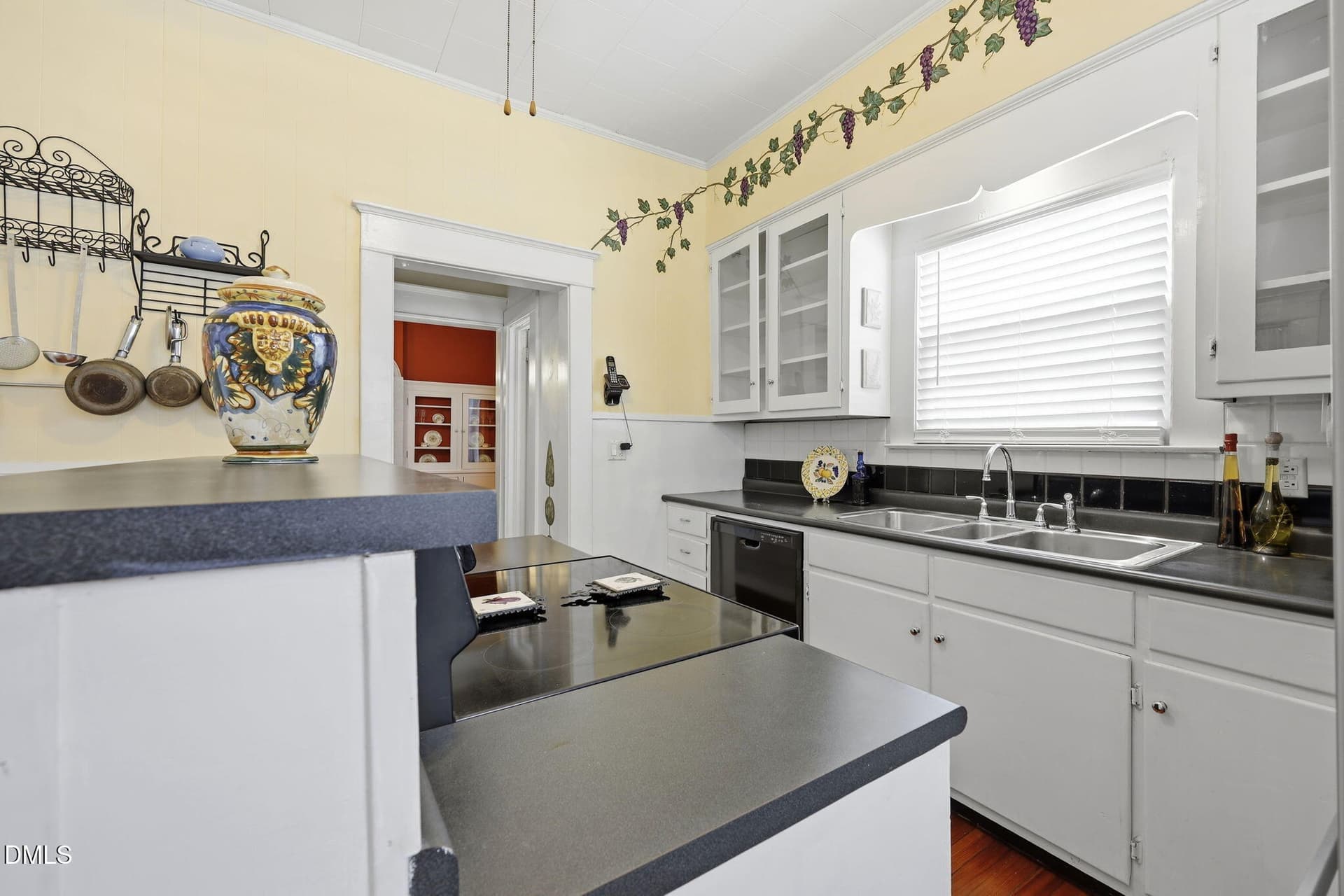 23-web-or-mls-IMG_3949 - 211 Barnette Avenue, Roxboro, NC 27573