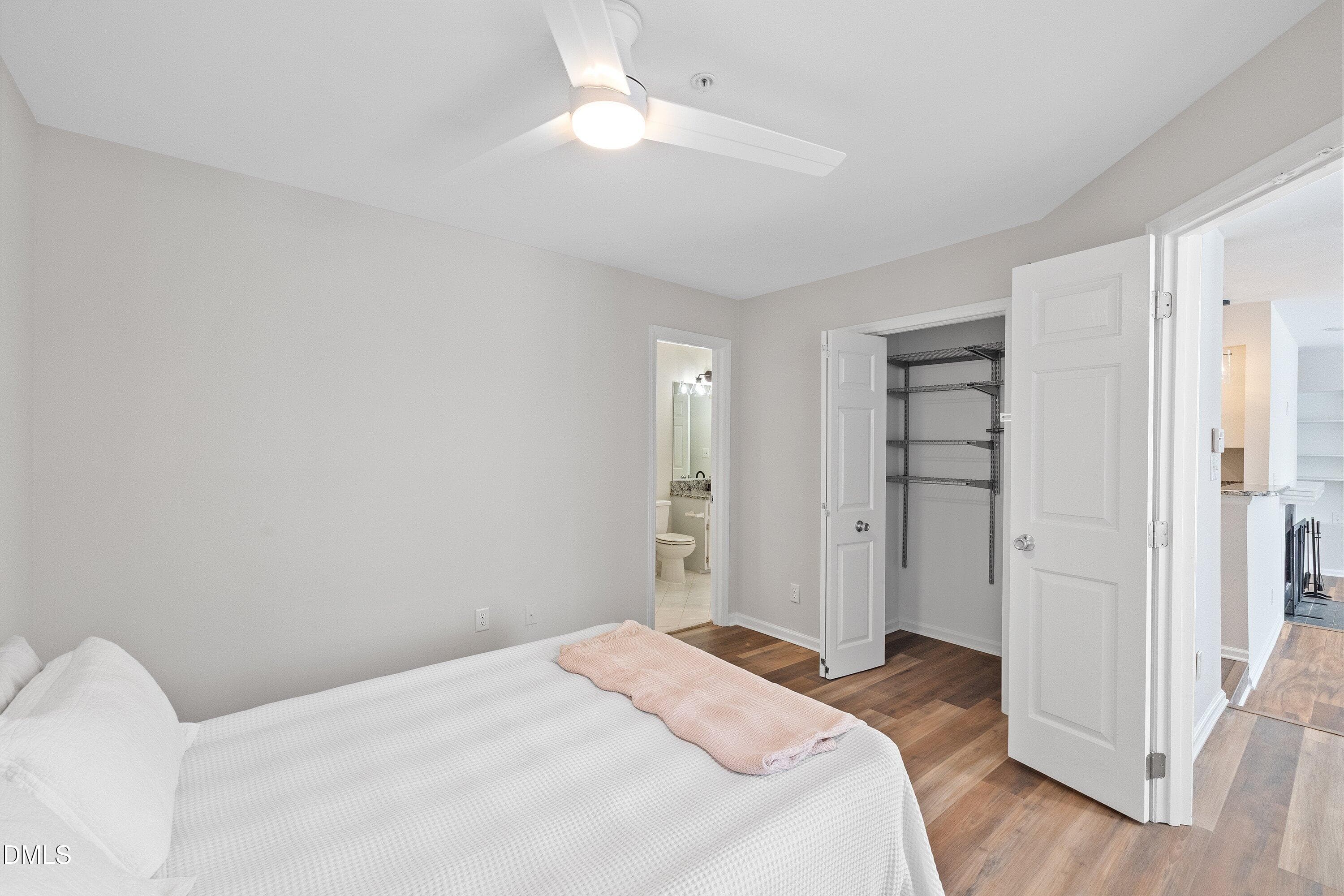 09-Raleigh Room - 1021 Brighthurst Drive 103, Raleigh, NC 27605, Raleigh