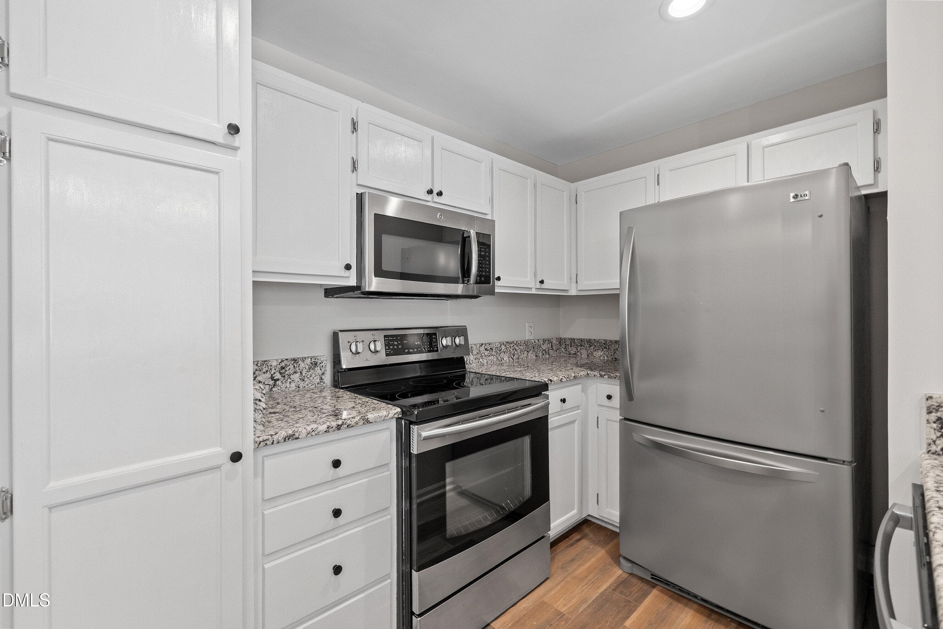 20-pool Kitchen - 1021 Brighthurst Drive 103, Raleigh, NC 27605, Raleigh