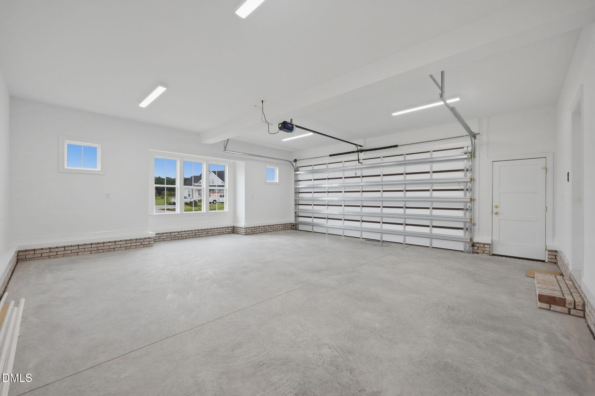 Garage - 5894 Baylors Way, Kenly, NC 27542