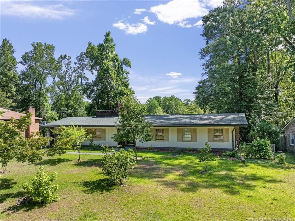 Photo 2 - 1946 Forest Hills Drive, Fayetteville, NC 28303, Fayetteville