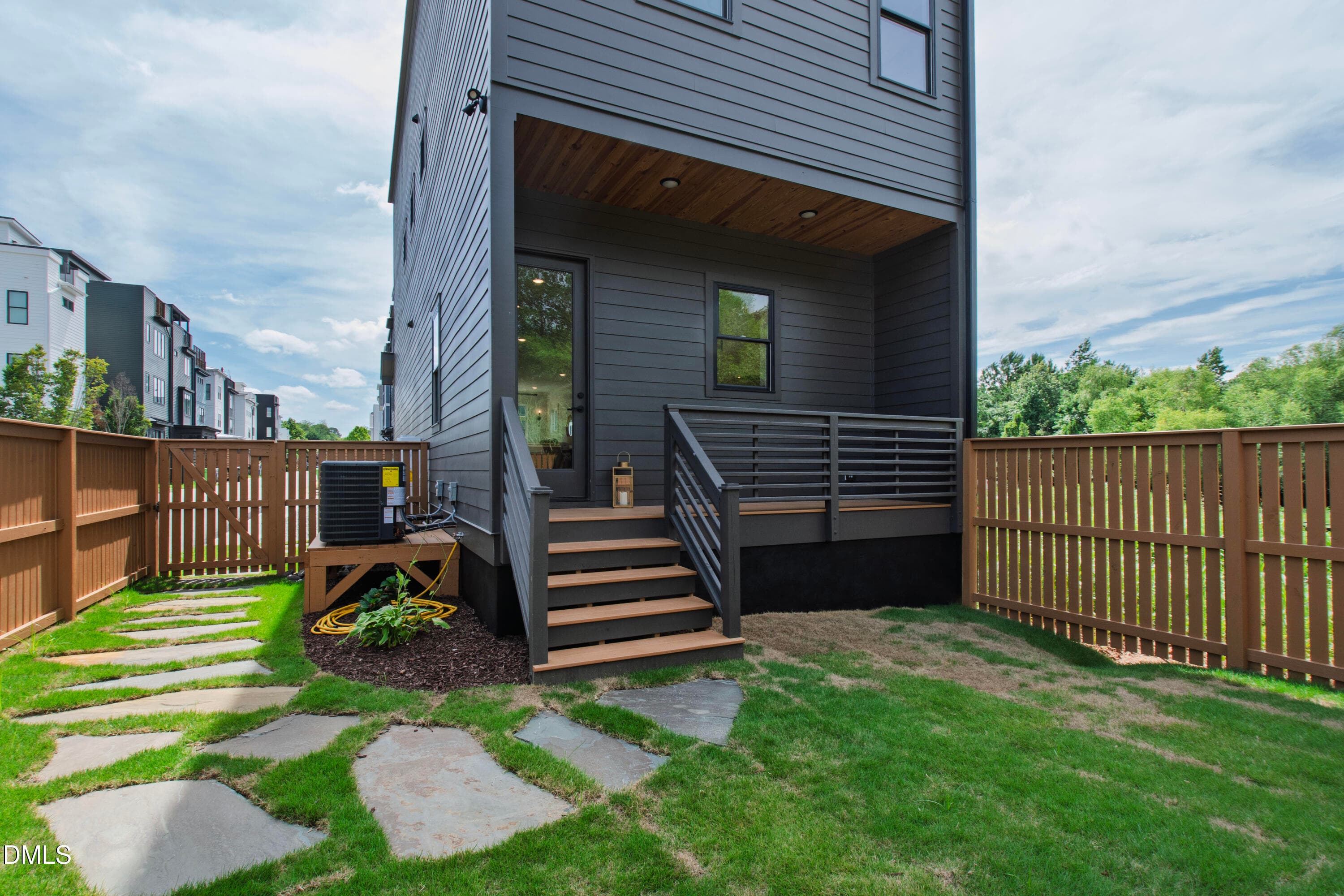 Ellen (33) - 1608 Ellen Dawson Way, Raleigh, NC 27603, Raleigh