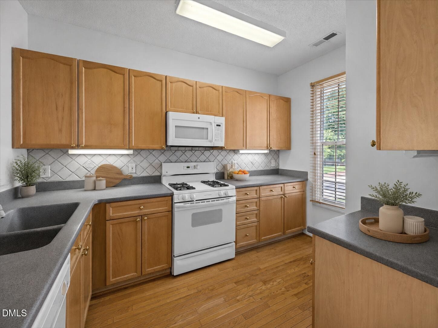 ktichen - 7647 Astoria Place, Raleigh, NC 27612, Raleigh