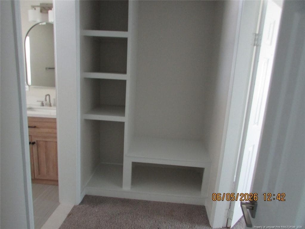 Closet - 310 N McKay Avenue, Dunn, NC 28334