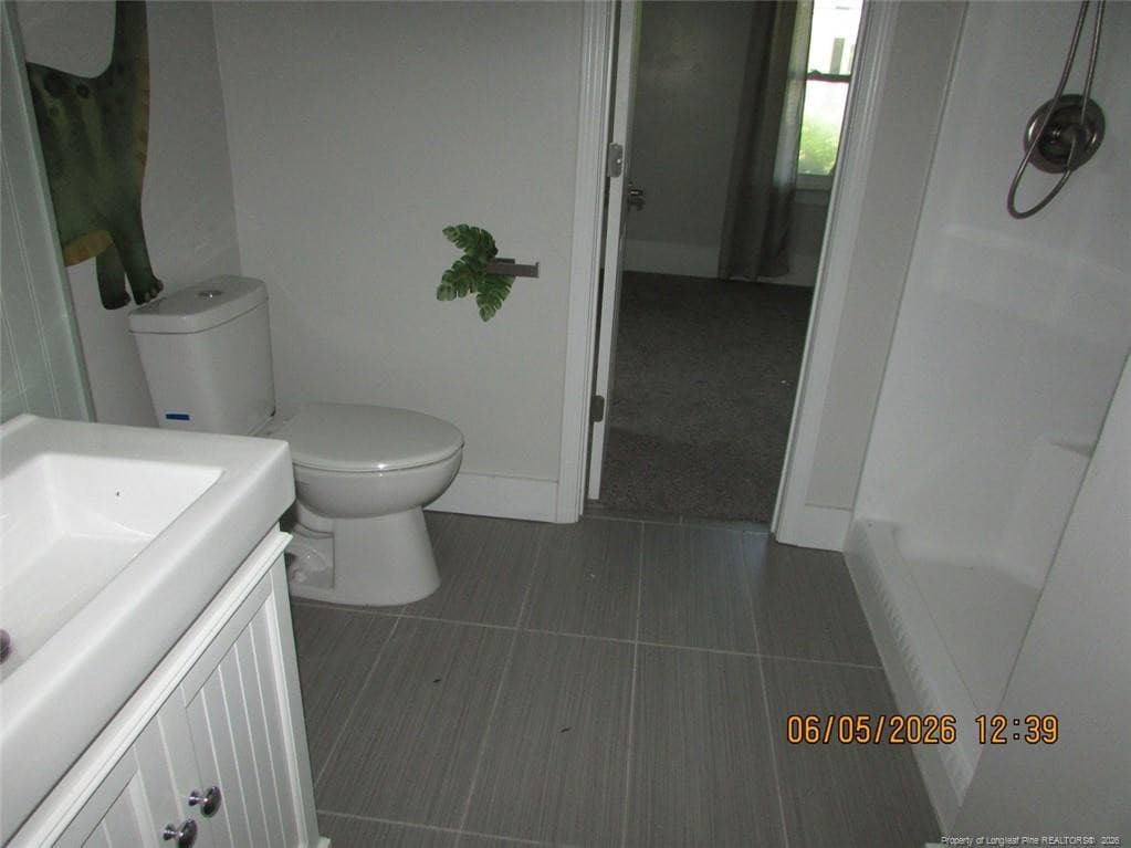 Hall Bath - 310 N McKay Avenue, Dunn, NC 28334