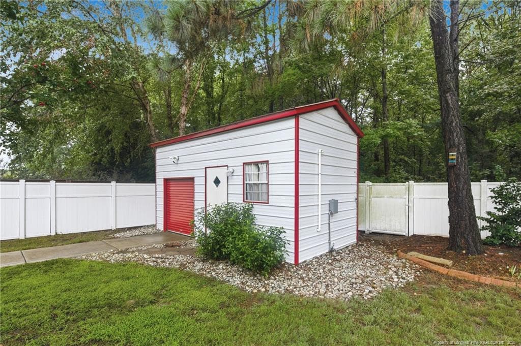 Photo 48 - 412 St Thomas Road, Fayetteville, NC 28311, Fayetteville