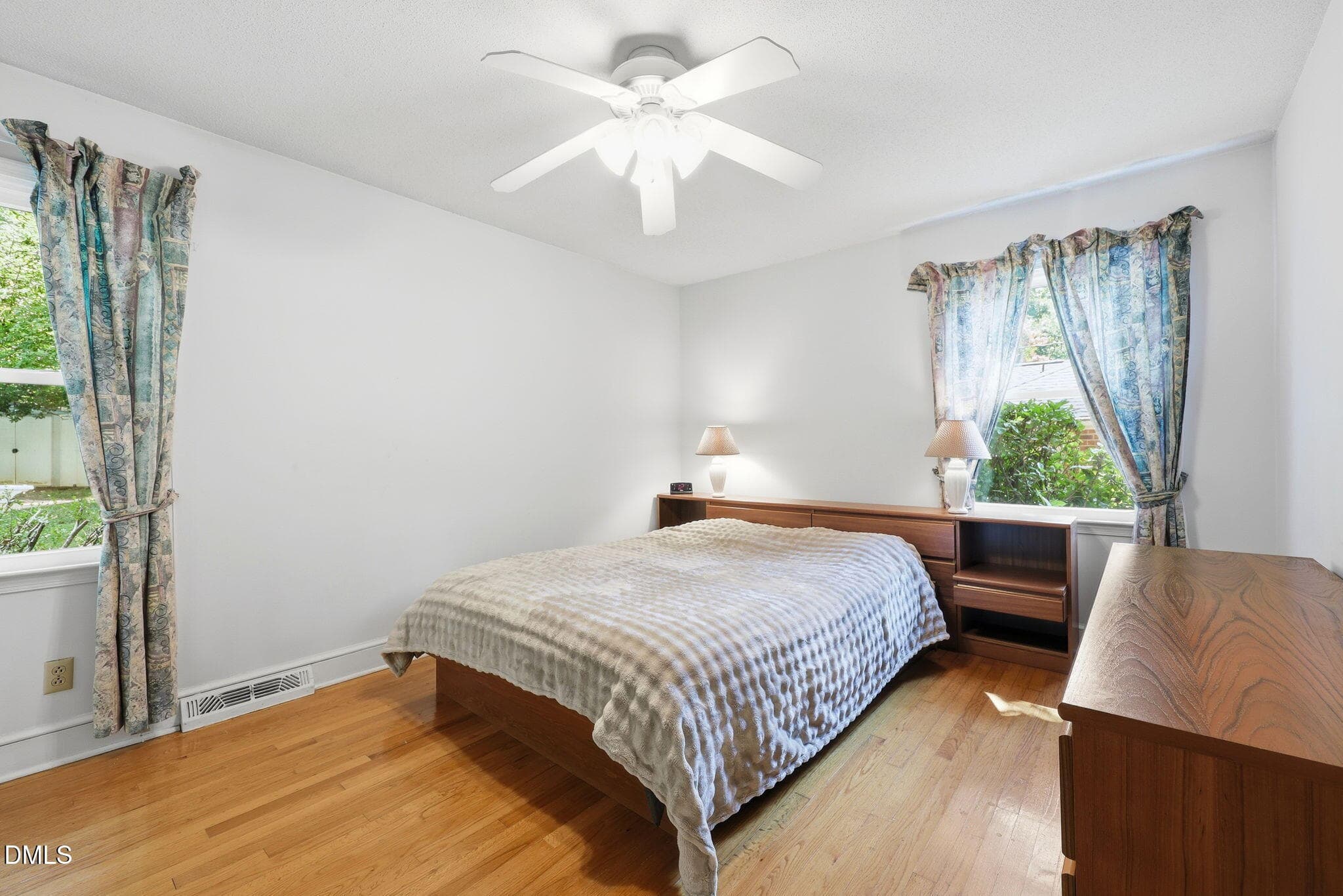 17-web-or-mls-IMG_4794 - 409 Oakridge Road, Cary, NC 27511, Cary