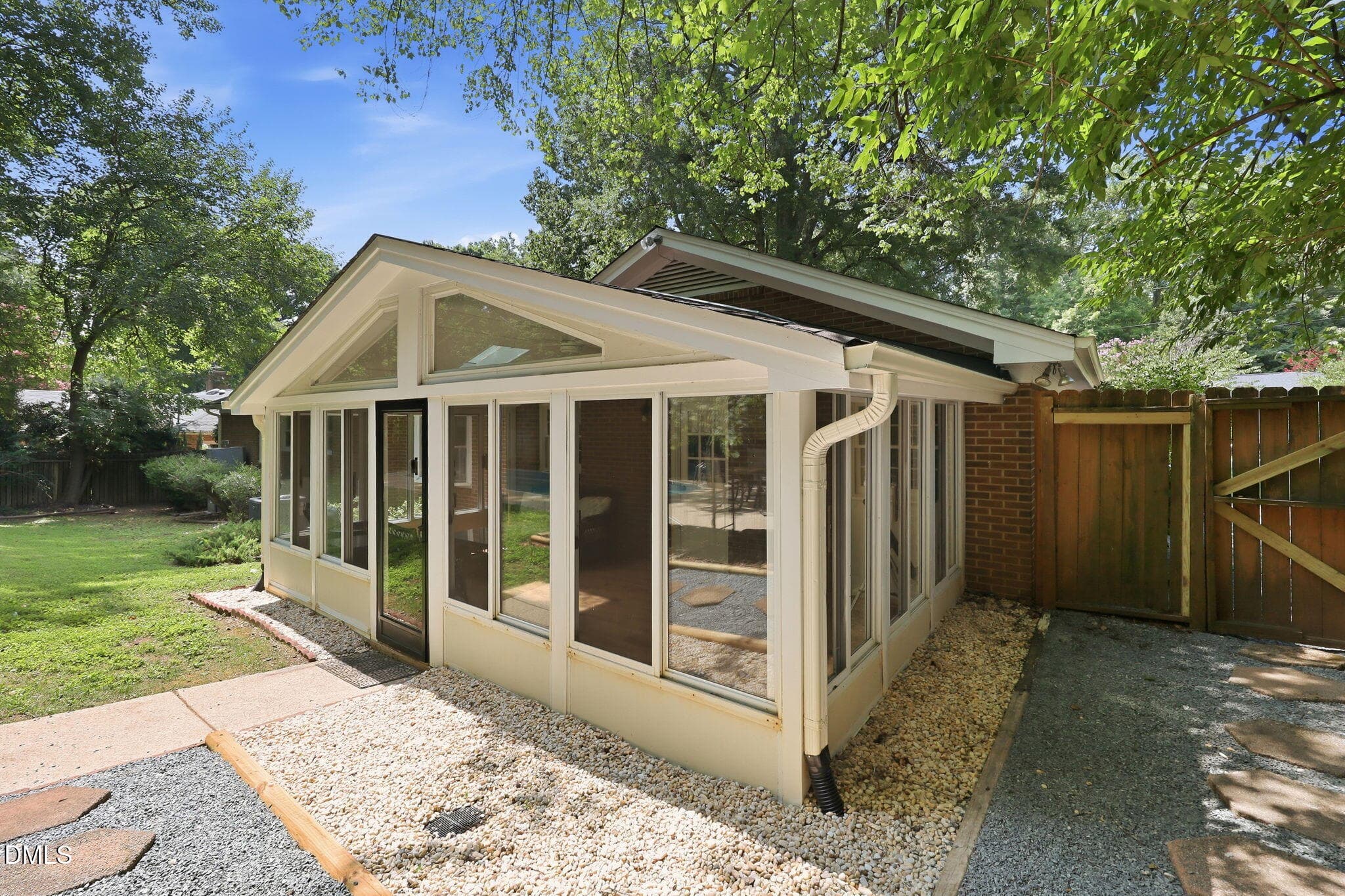 43-web-or-mls-IMG_4879 - 409 Oakridge Road, Cary, NC 27511, Cary