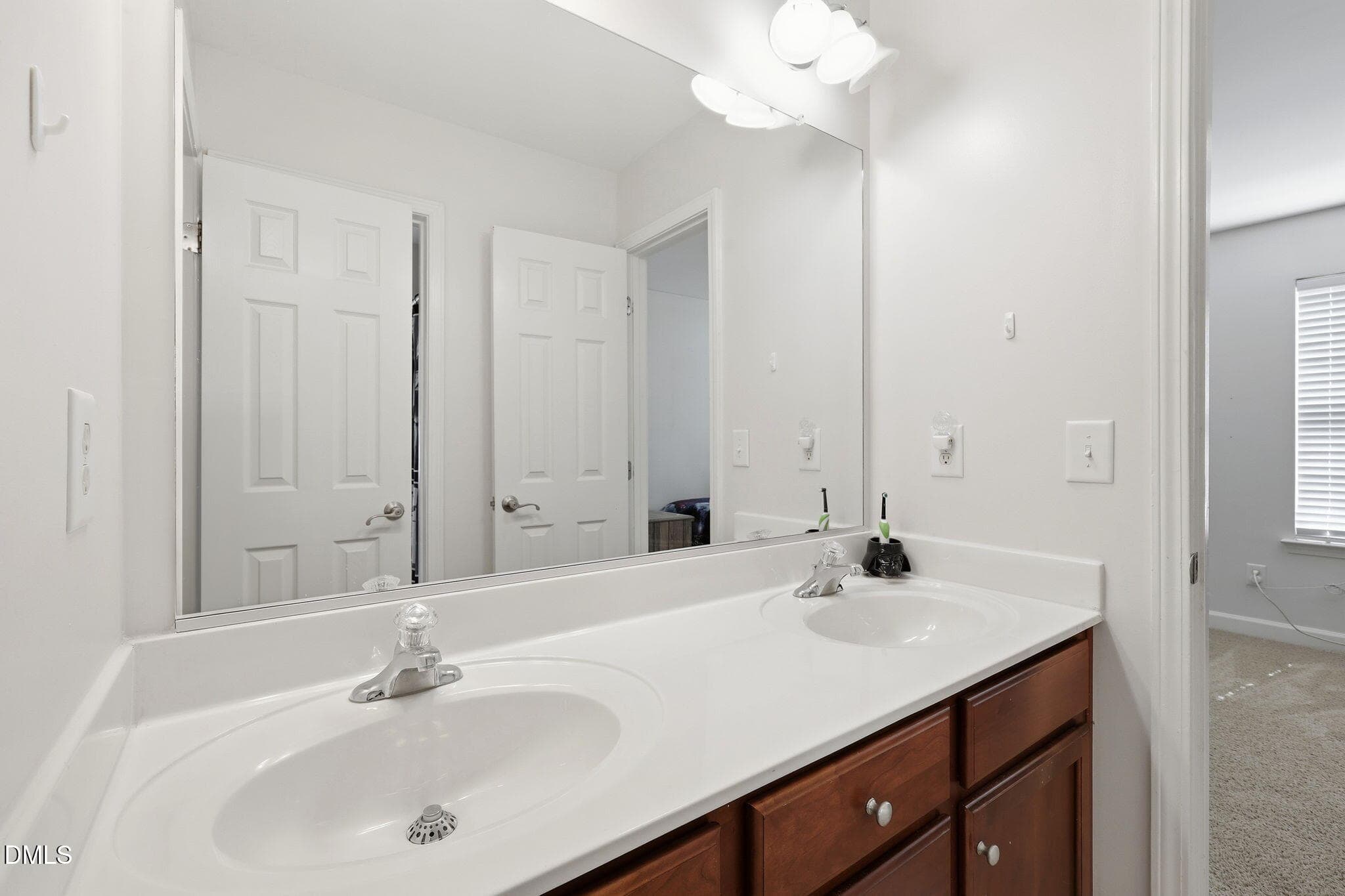 Jack n Jill Bath - 526 Redford Place Drive, Rolesville, NC 27571