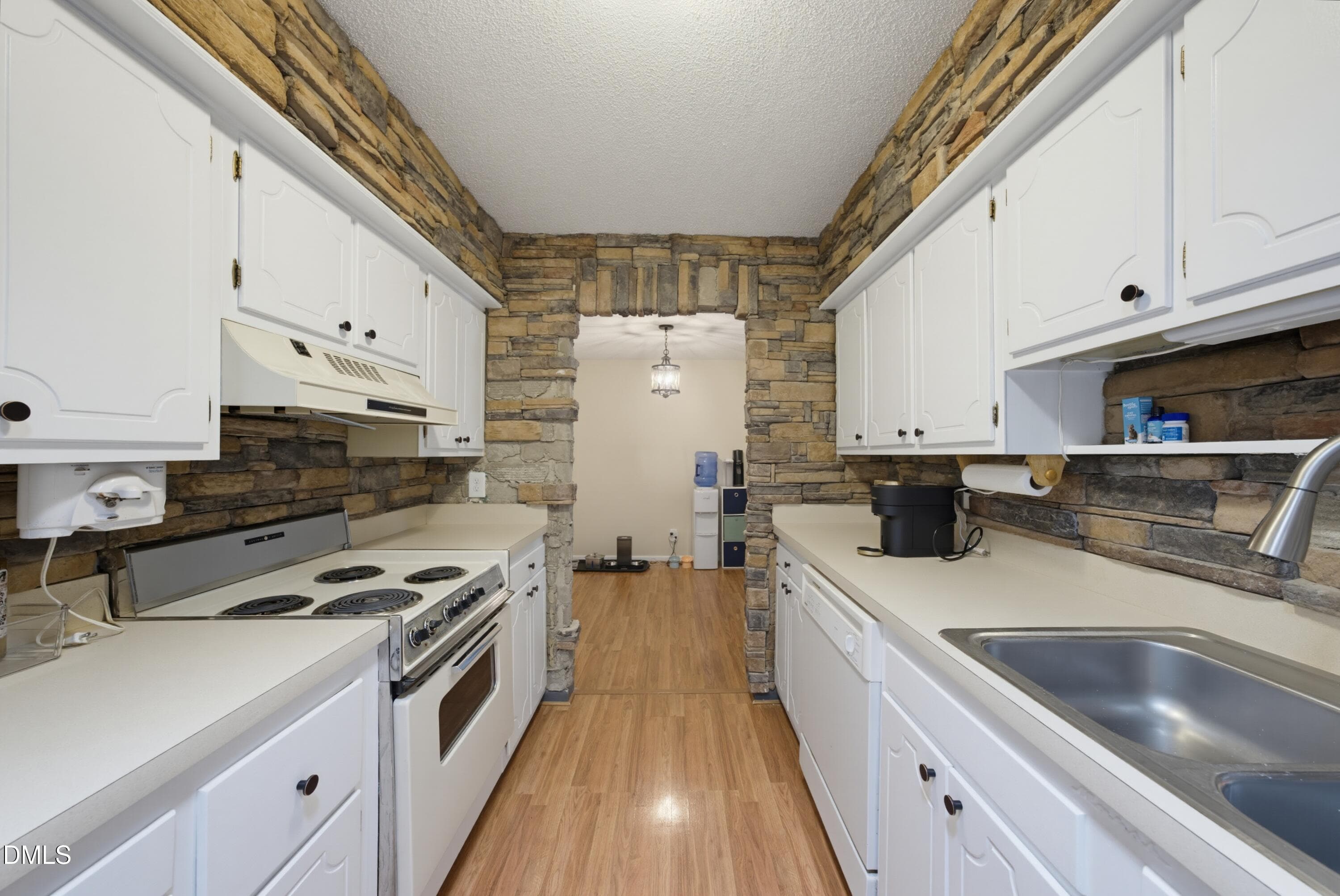 Kitchen - 4709 Edwards Mill Road E, Raleigh, NC 27612, Raleigh