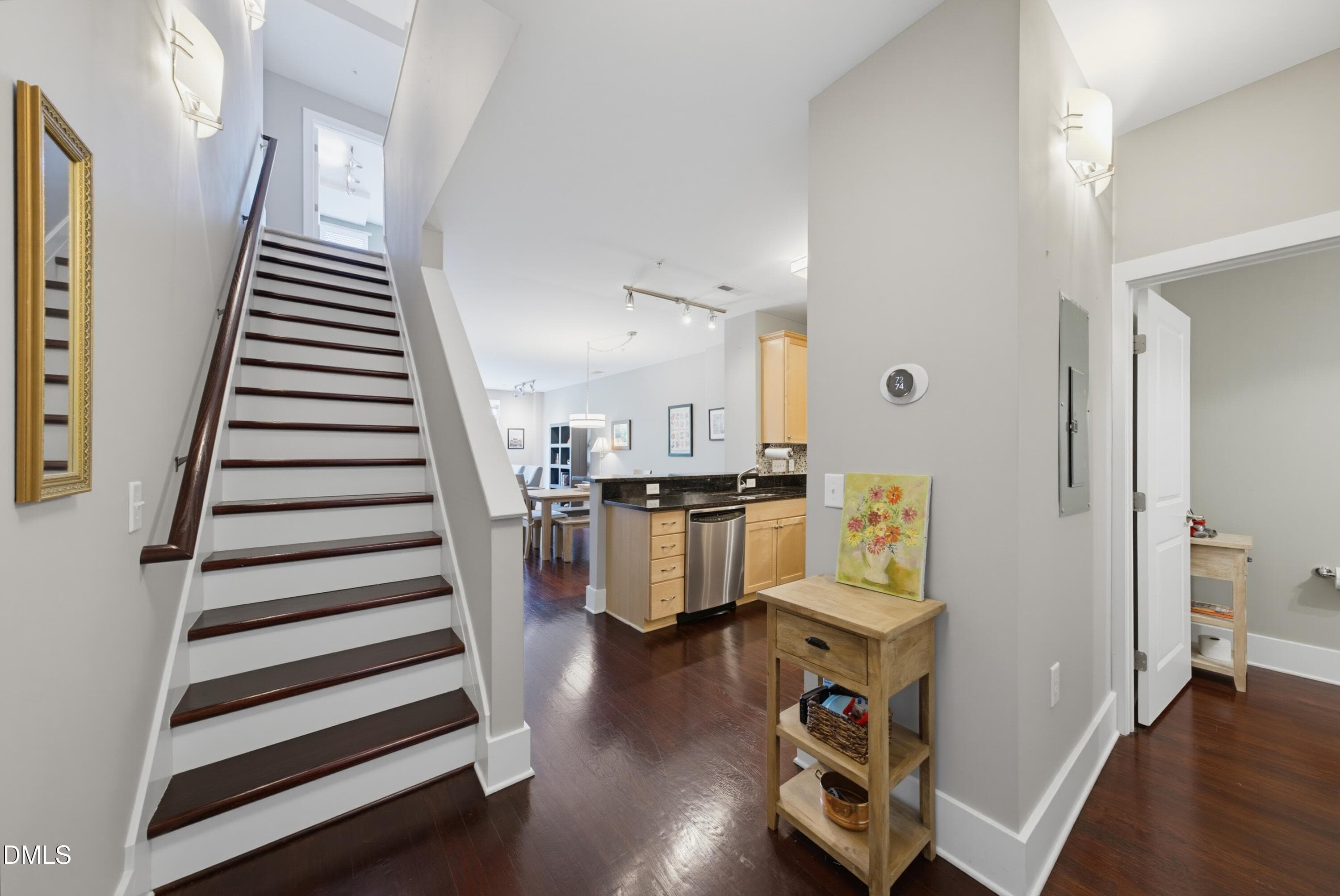 325entry - 444 S Blount Street 325, Raleigh, NC 27601, Raleigh