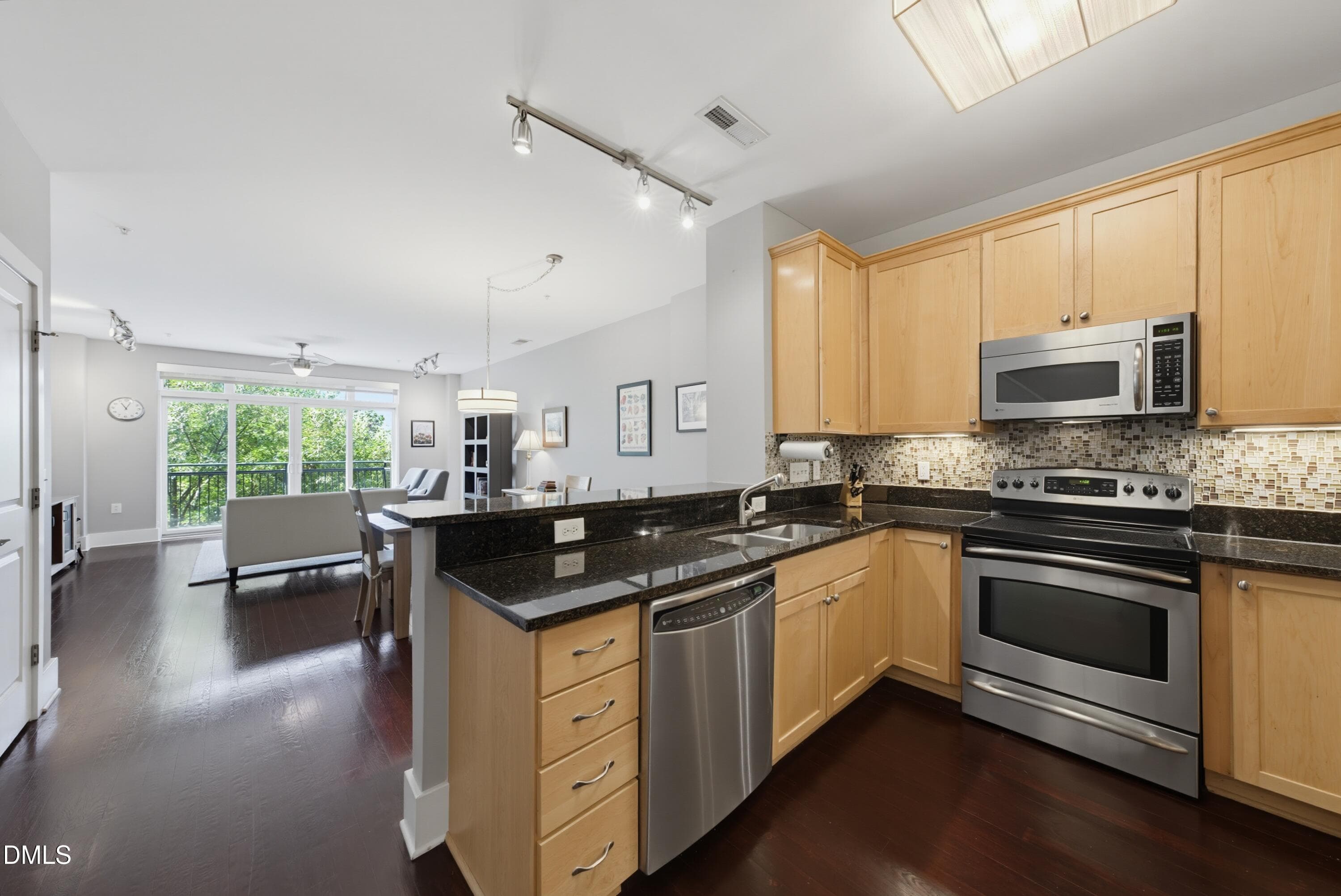 325kitchen - 444 S Blount Street 325, Raleigh, NC 27601, Raleigh