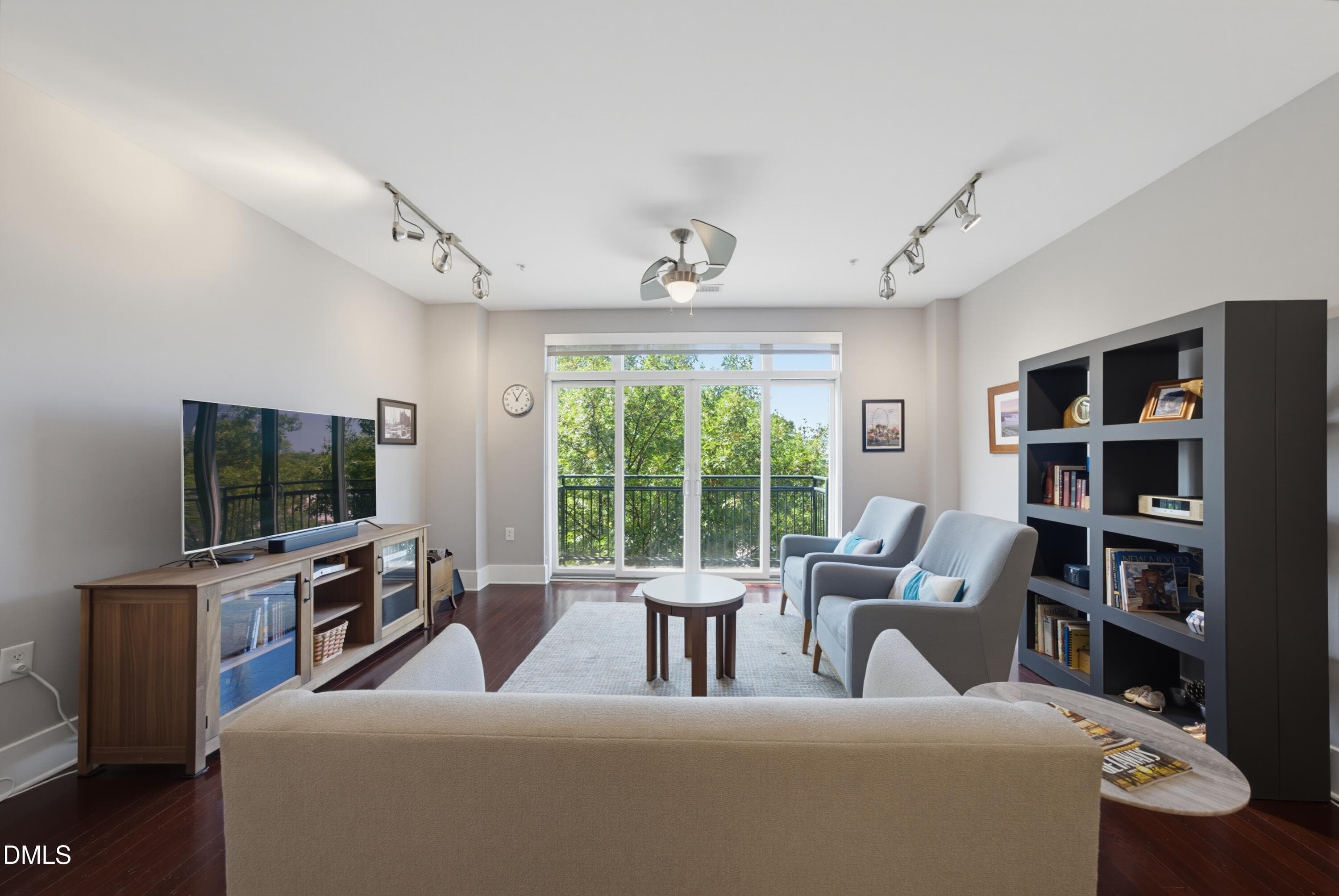 325LRstraight - 444 S Blount Street 325, Raleigh, NC 27601, Raleigh