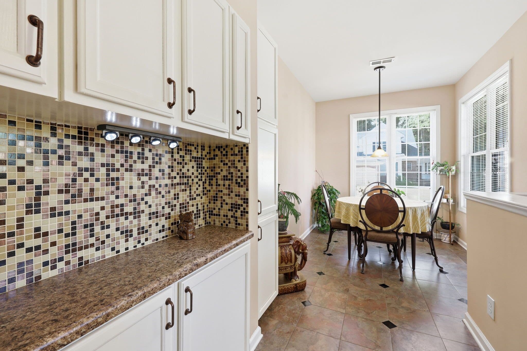 35-web-or-mls-IMG_4098.jpg - 7642 Astoria Place, Raleigh, NC 27612, Raleigh