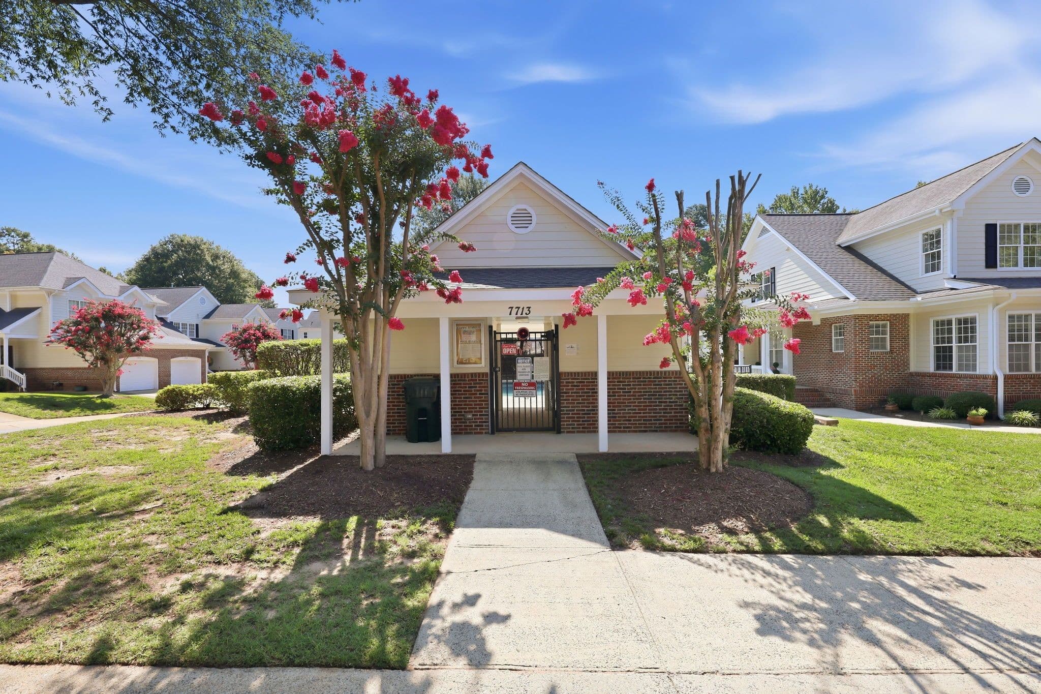 61-web-or-mls-IMG_4173.jpg - 7642 Astoria Place, Raleigh, NC 27612, Raleigh
