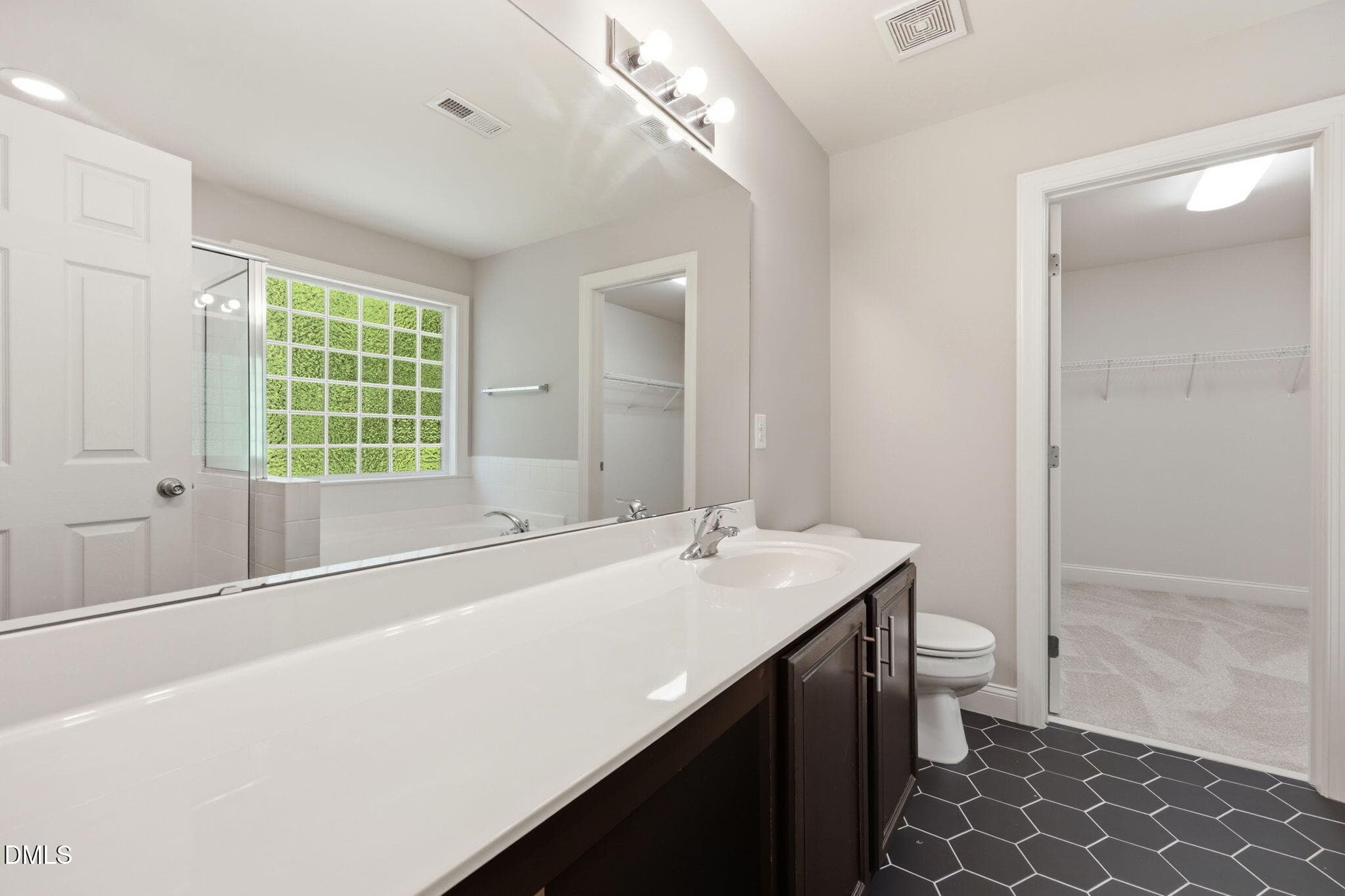 33-web-or-mls-IMG_8110 - 504 Bouree Circle, Raleigh, NC 27606, Raleigh