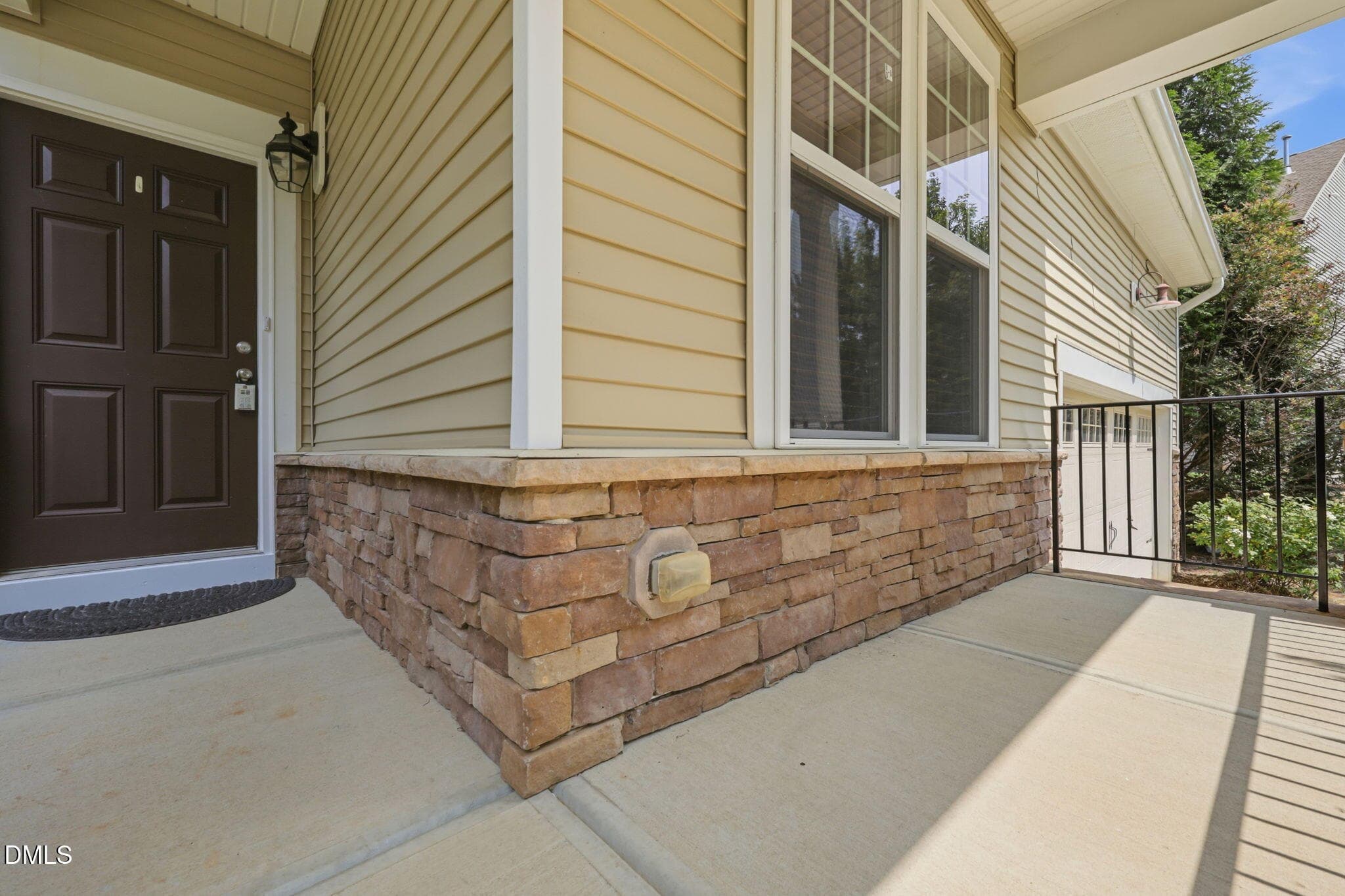 50-web-or-mls-IMG_8199 - 504 Bouree Circle, Raleigh, NC 27606, Raleigh