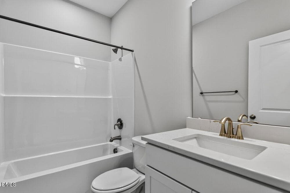 bath3 - 40 Reflection Parkway, Fuquay Varina, NC 27526
