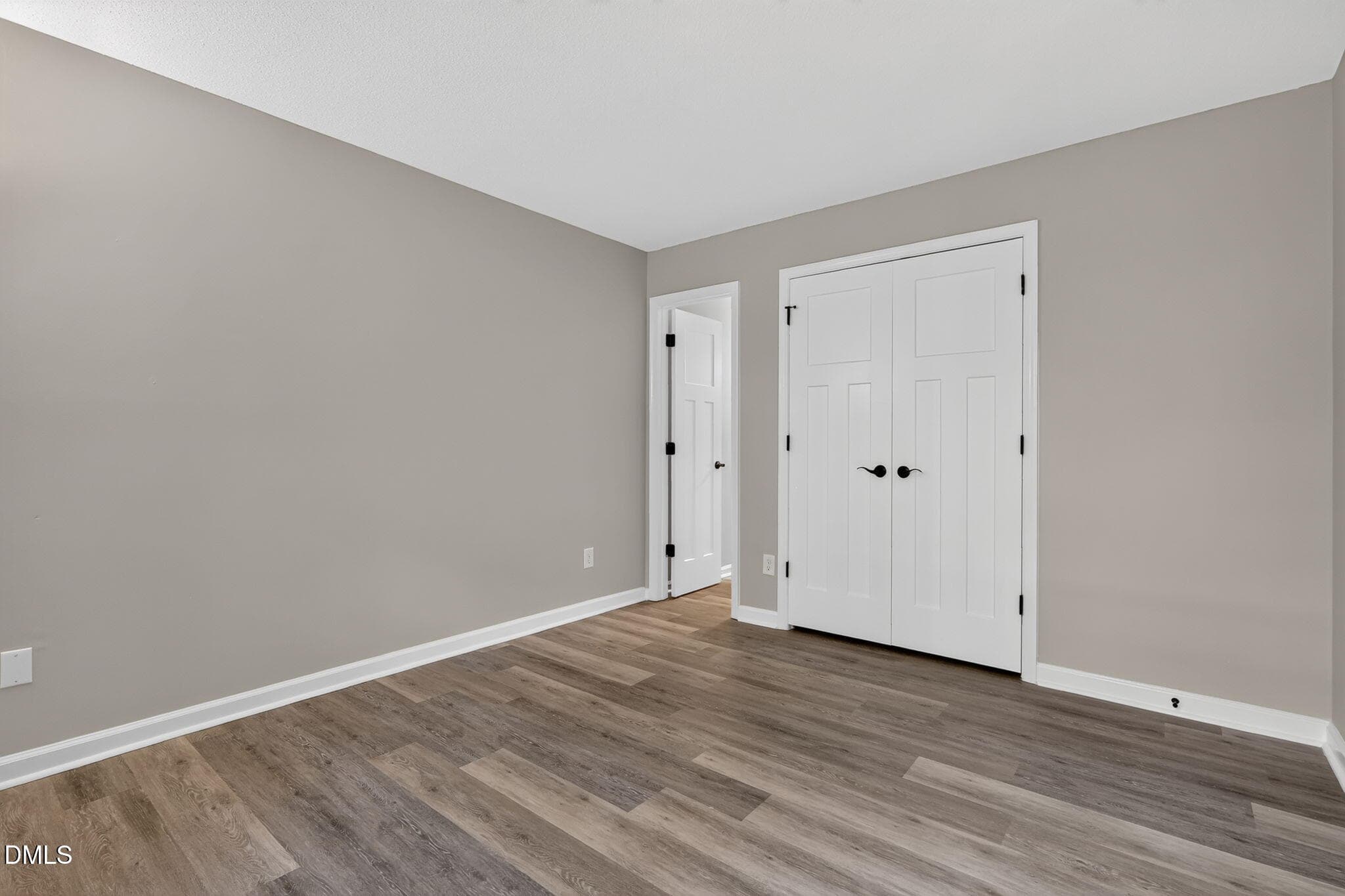 16-web-or-mls-3425-mill-run-barry-hester - 3425 Mill Run, Raleigh, NC 27612, Raleigh