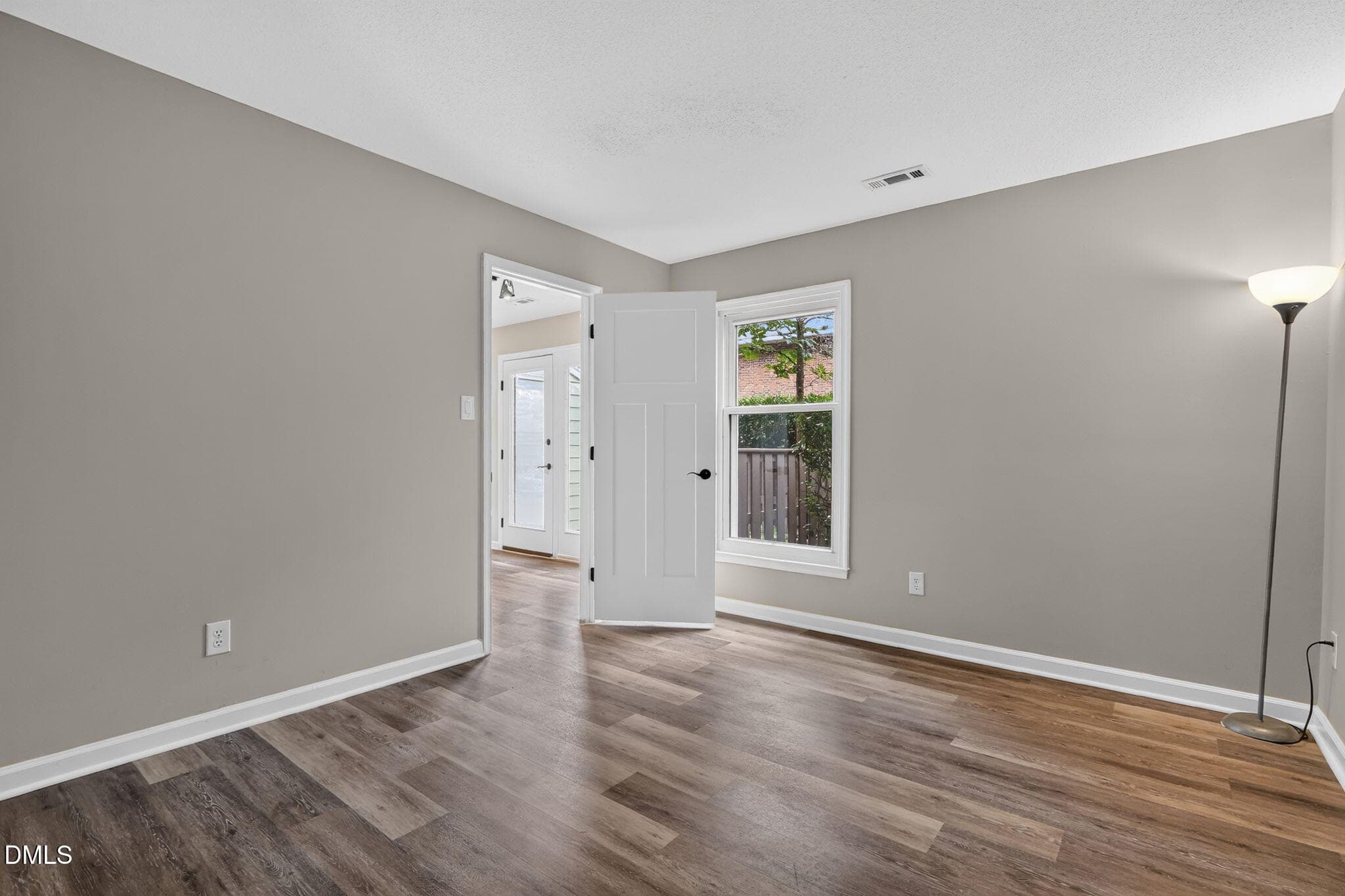 20-web-or-mls-3425-mill-run-barry-hester - 3425 Mill Run, Raleigh, NC 27612, Raleigh