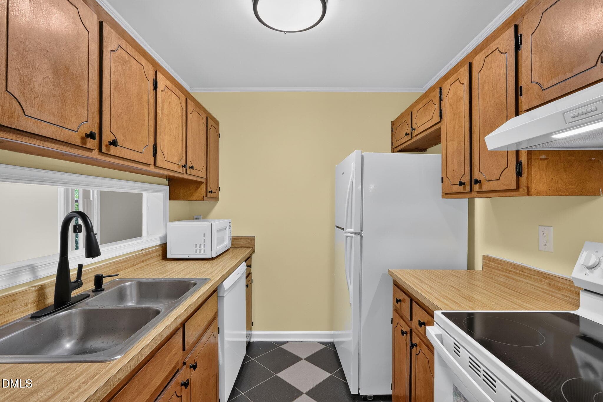25-web-or-mls-3425-mill-run-barry-hester - 3425 Mill Run, Raleigh, NC 27612, Raleigh