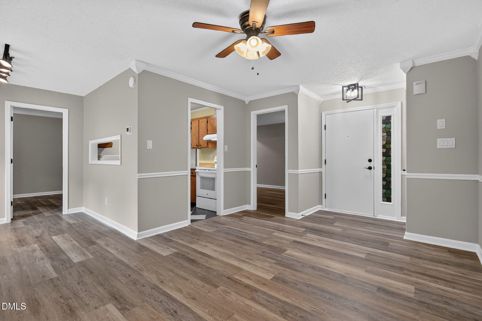 26-web-or-mls-3425-mill-run-barry-hester - 3425 Mill Run, Raleigh, NC 27612, Raleigh
