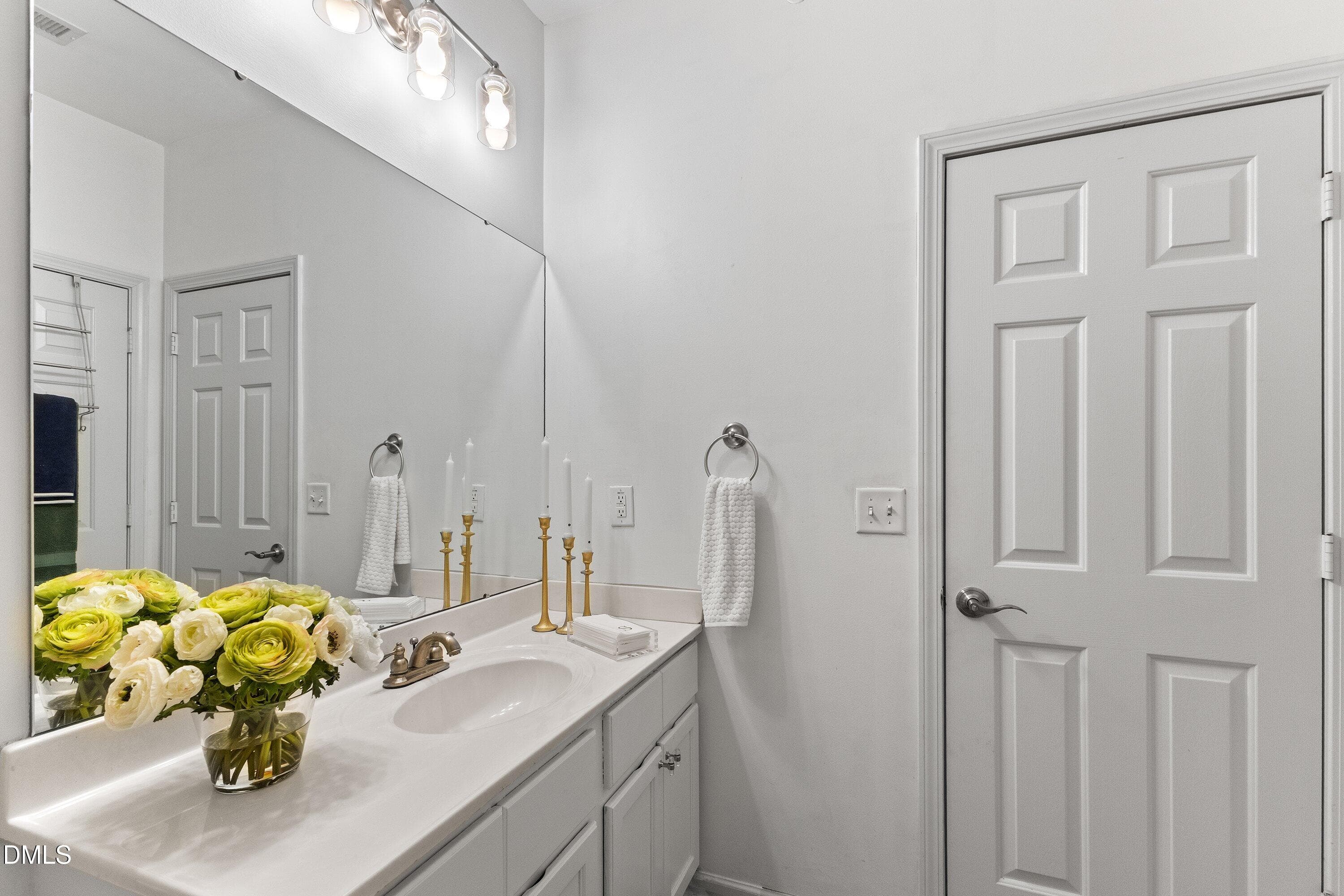 23-2610 Oldgate Dr unit 307_5383 - 2610 Oldgate Drive 307, Raleigh, NC 27604, Raleigh